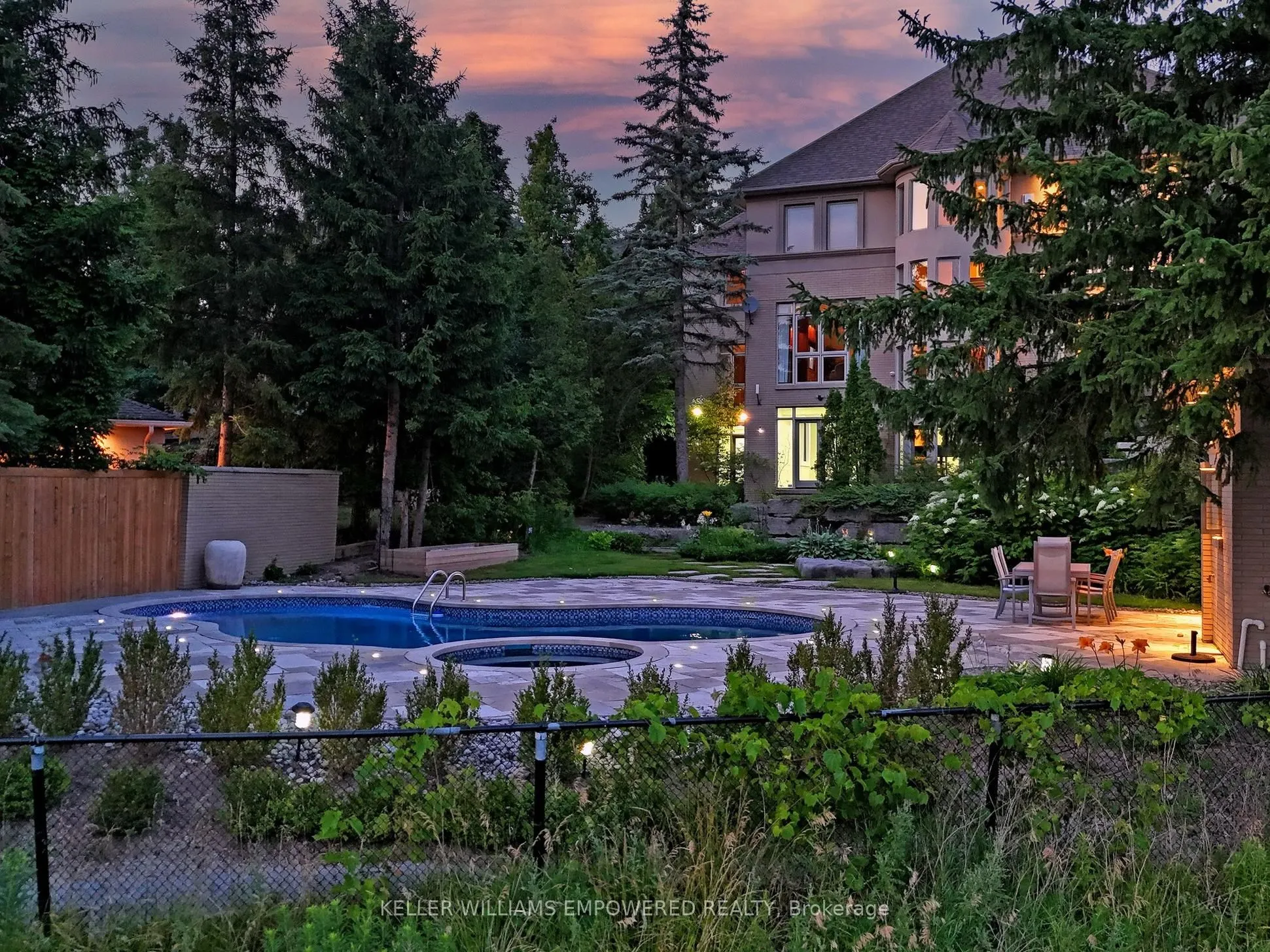 90 Humberview Drive