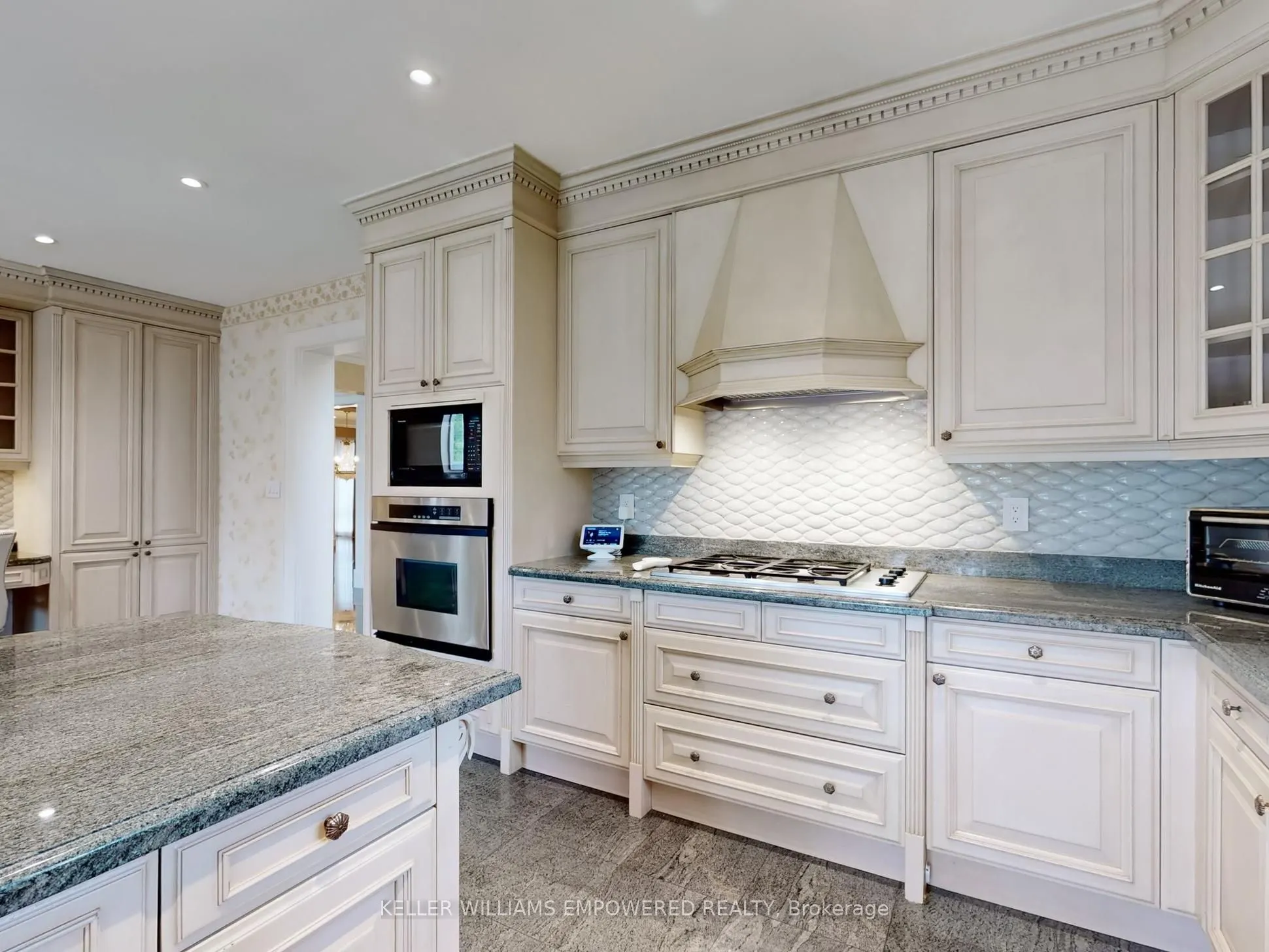 90 Humberview Drive