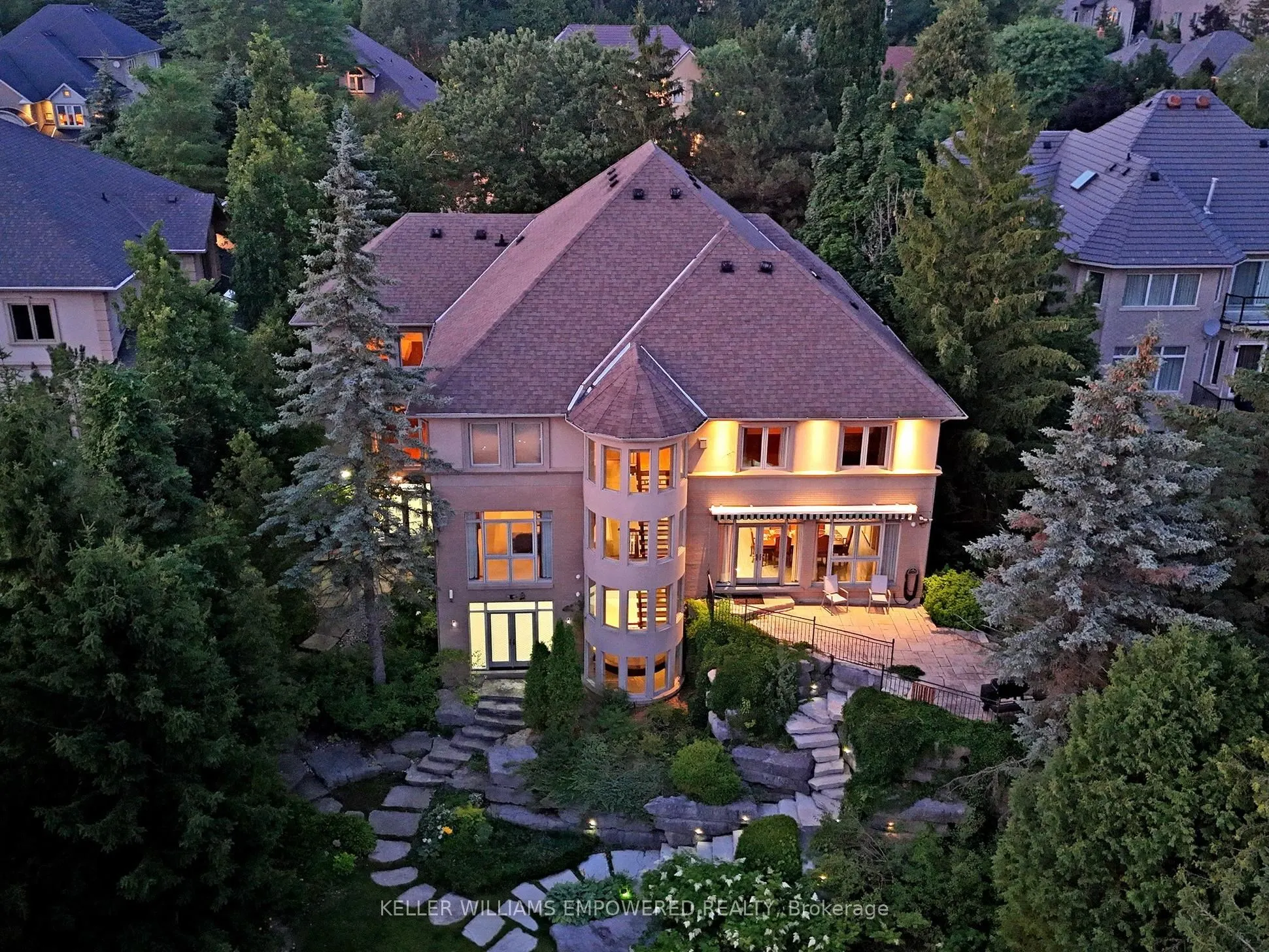 90 Humberview Drive