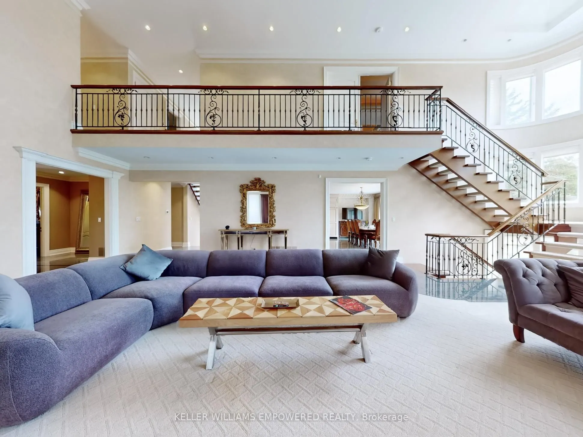 90 Humberview Drive