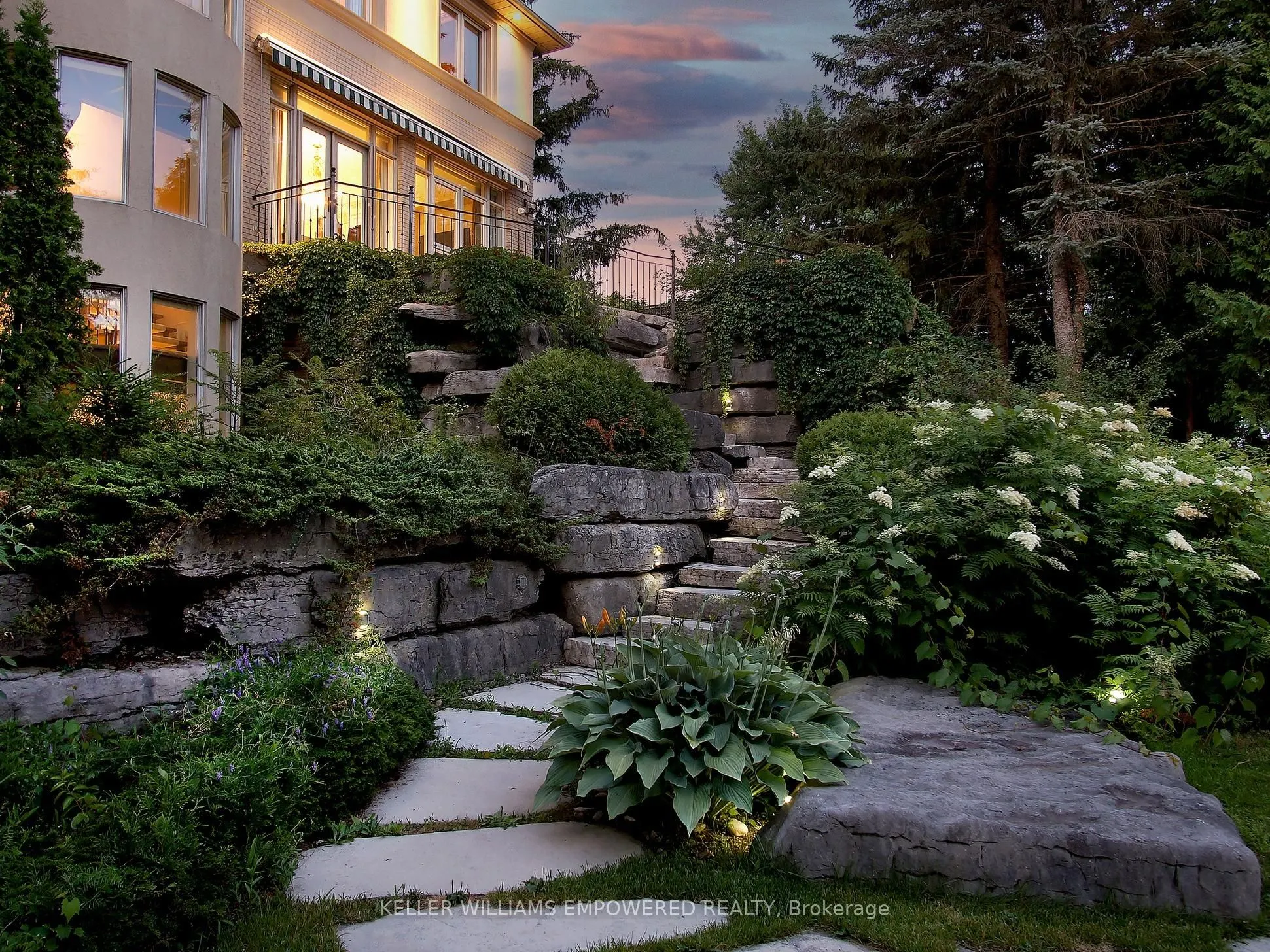 90 Humberview Drive
