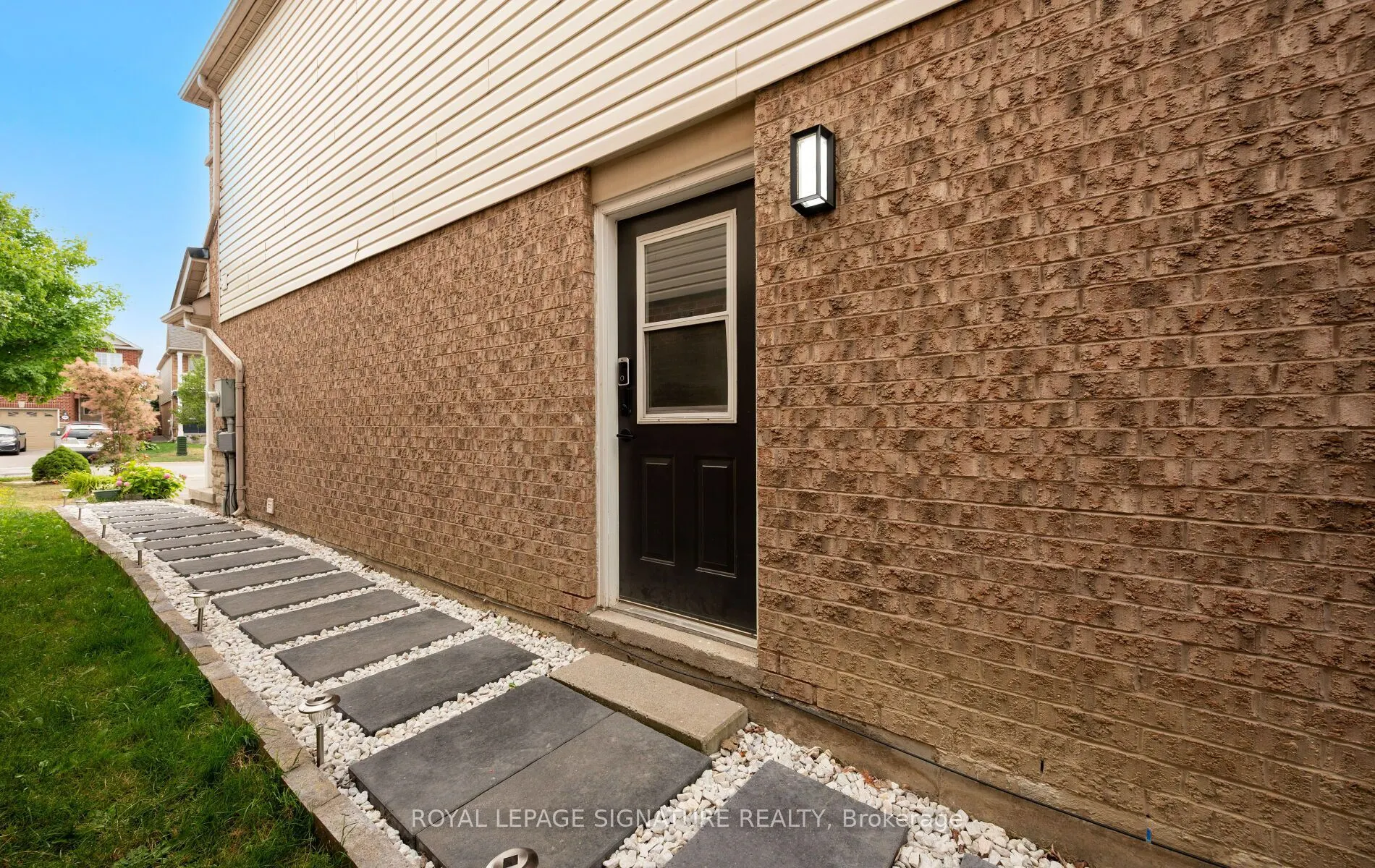 541 Pelletier Court