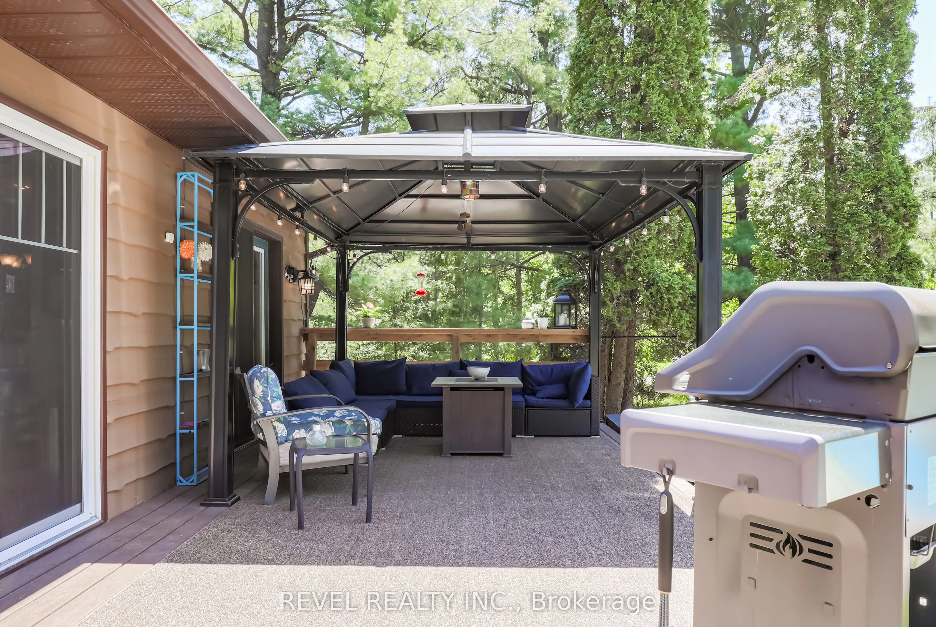 20 The Pines Lane
