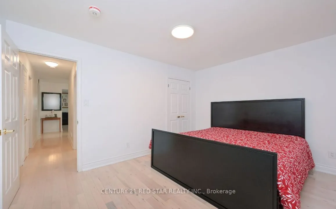 99 Boyne Crescent