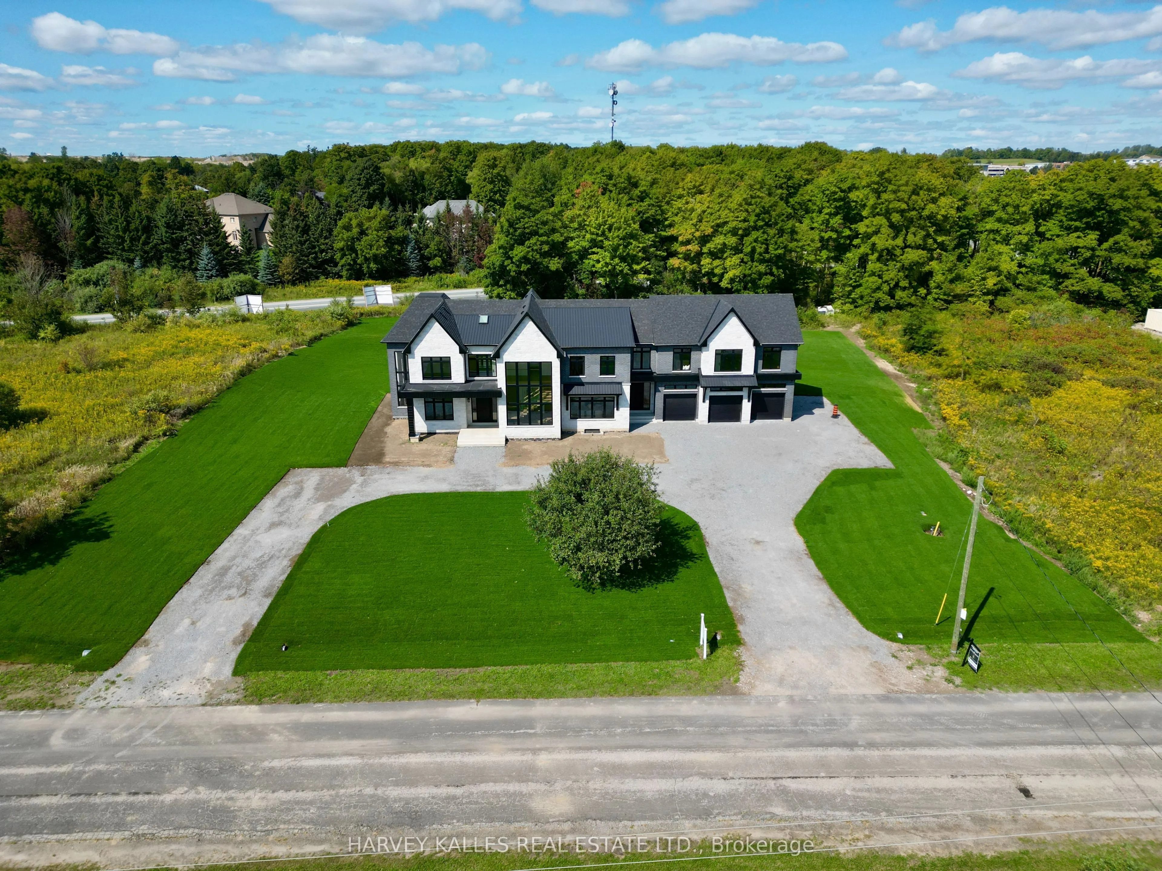 18 Lincolnville Lane