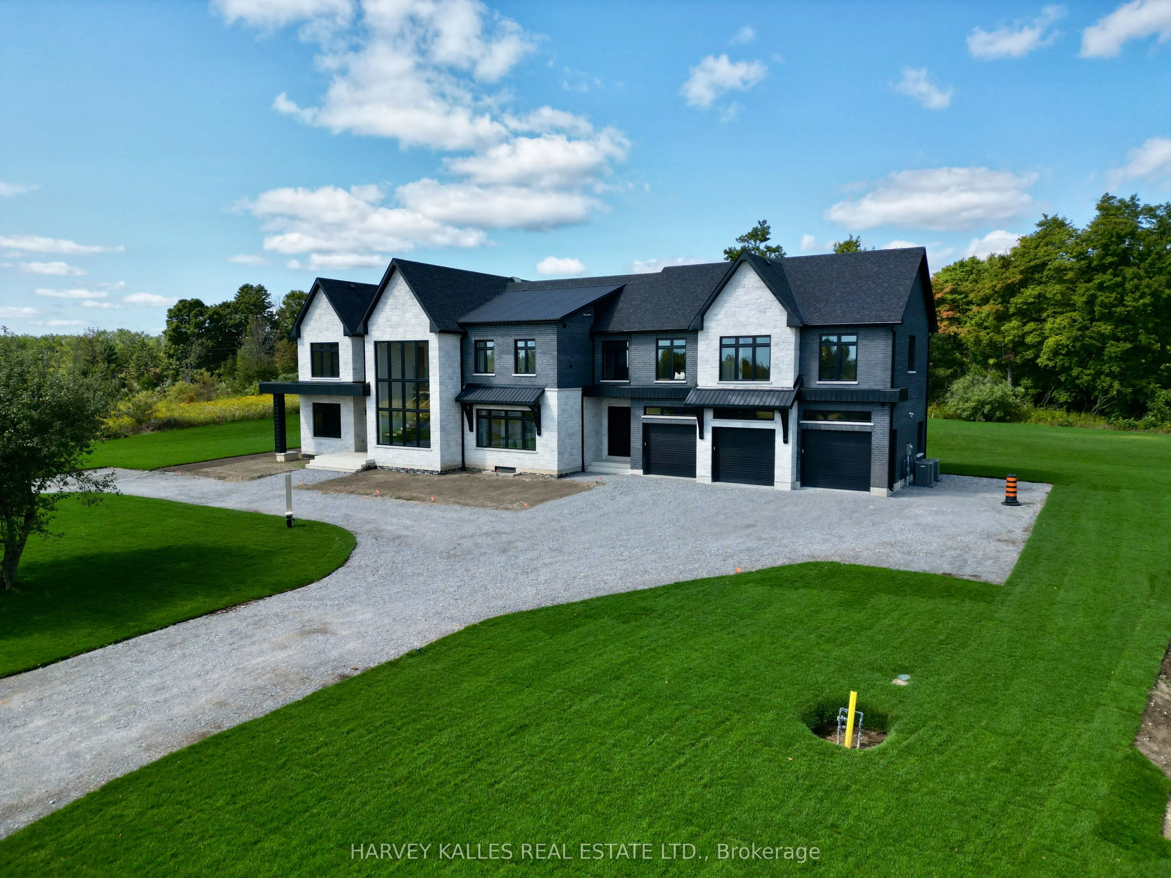 18 Lincolnville Lane