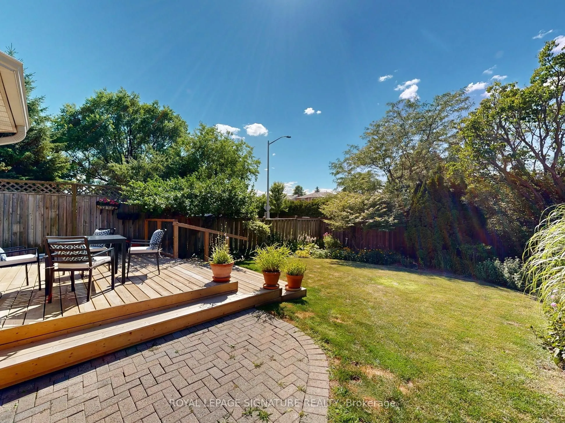 48 Millcroft Way