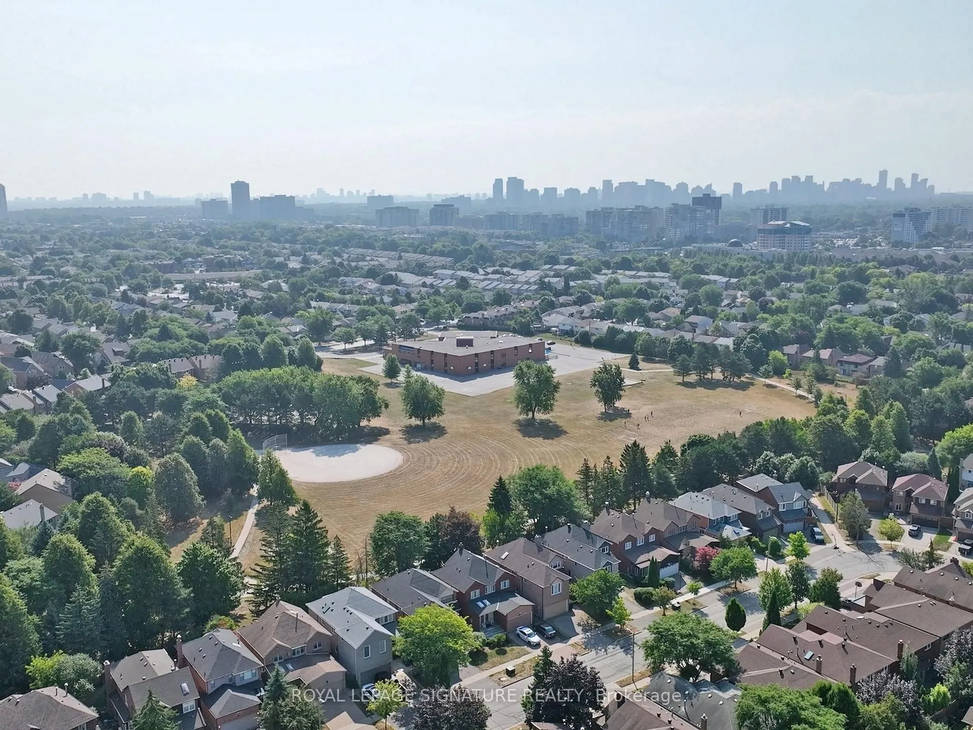 48 Millcroft Way