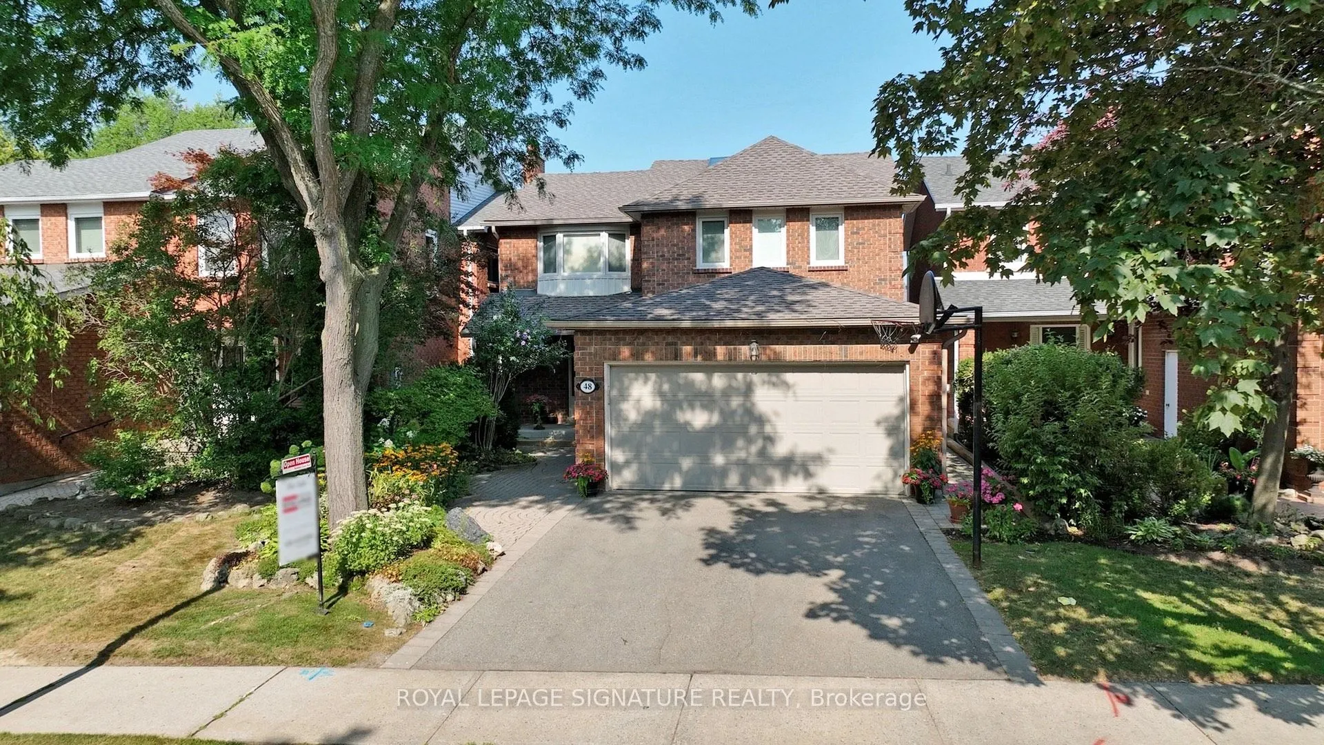 48 Millcroft Way