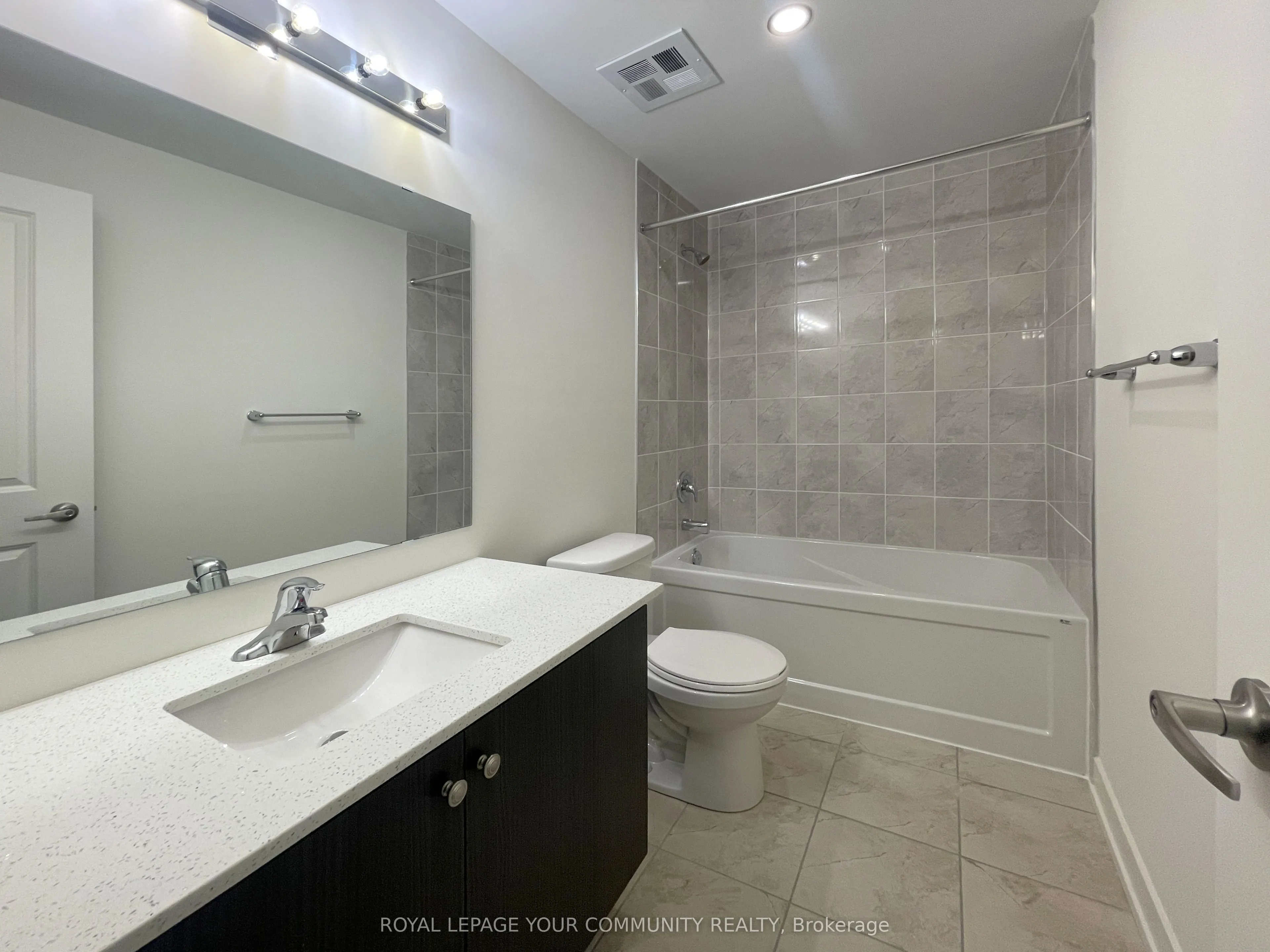 58 Elizabeth Street S, #2302