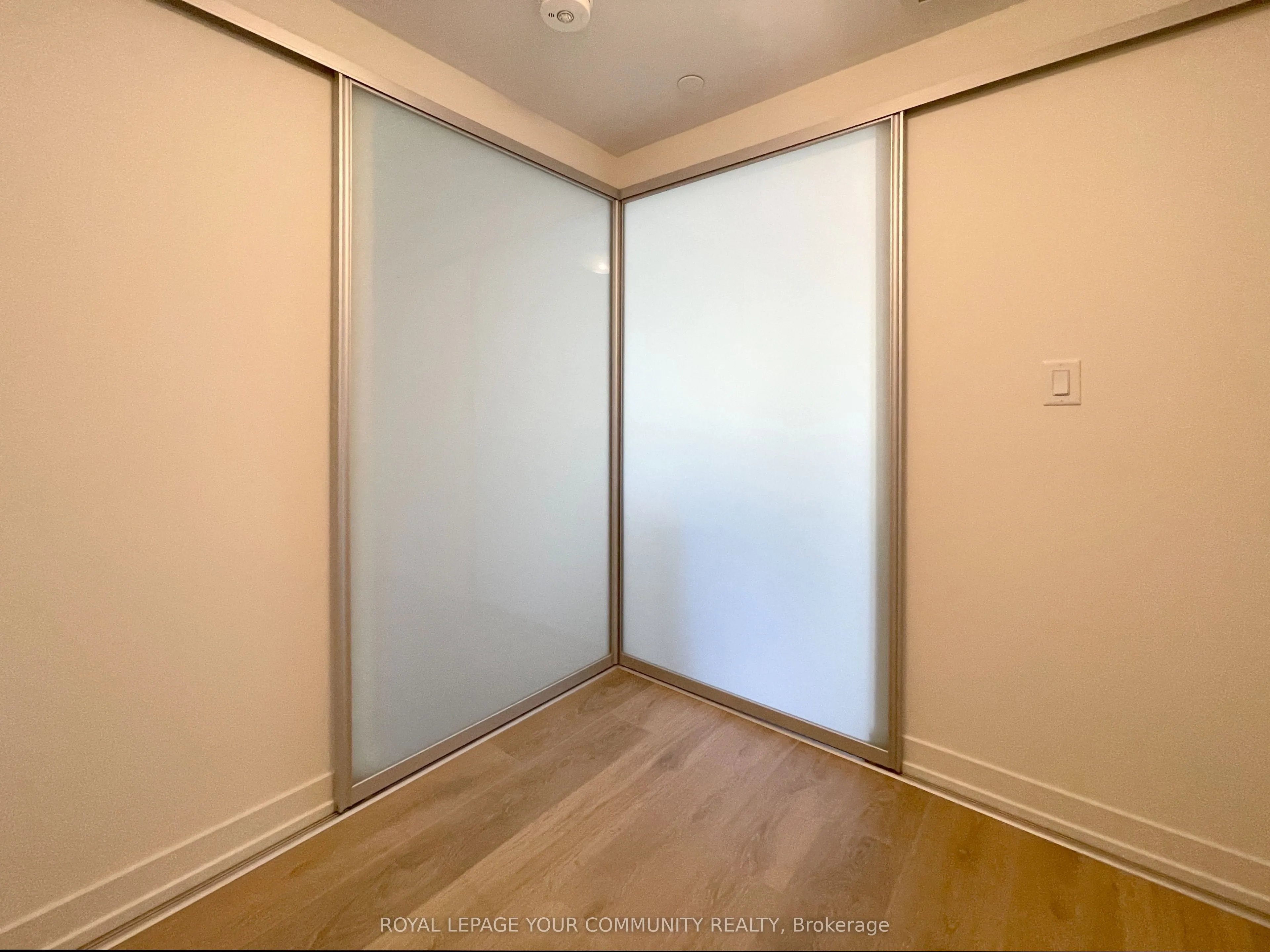 58 Elizabeth Street S, #2302