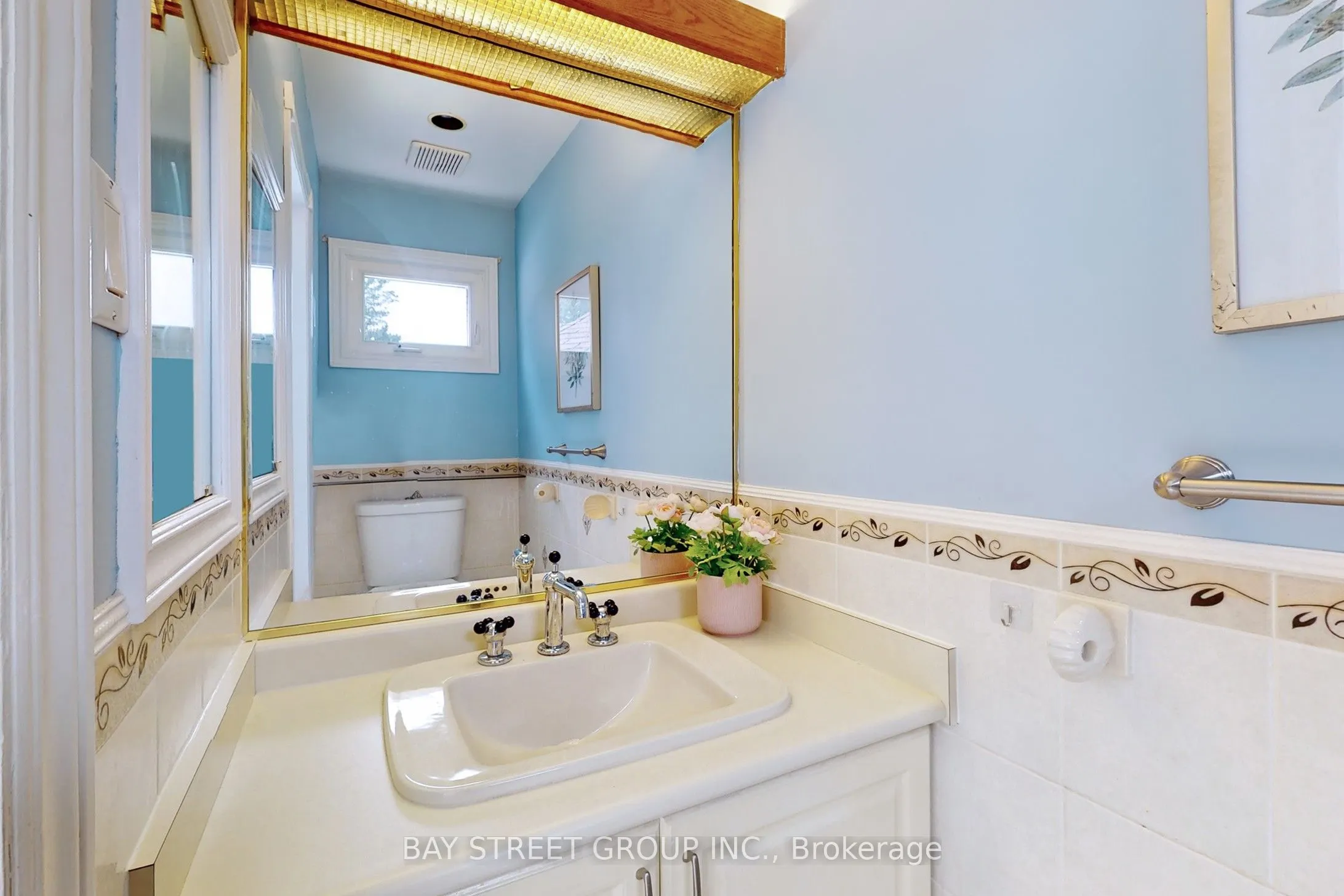 622 Village Parkway