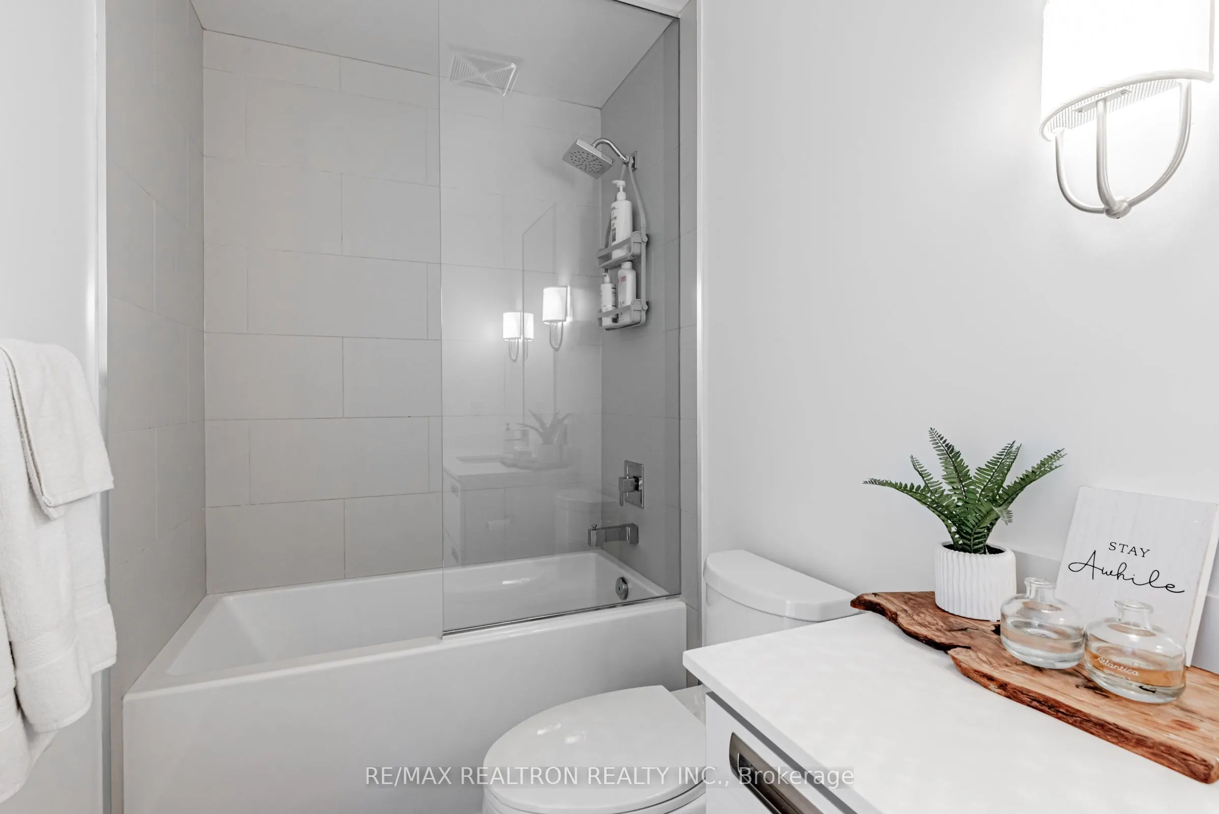 333 Sea Ray Avenue, #D315