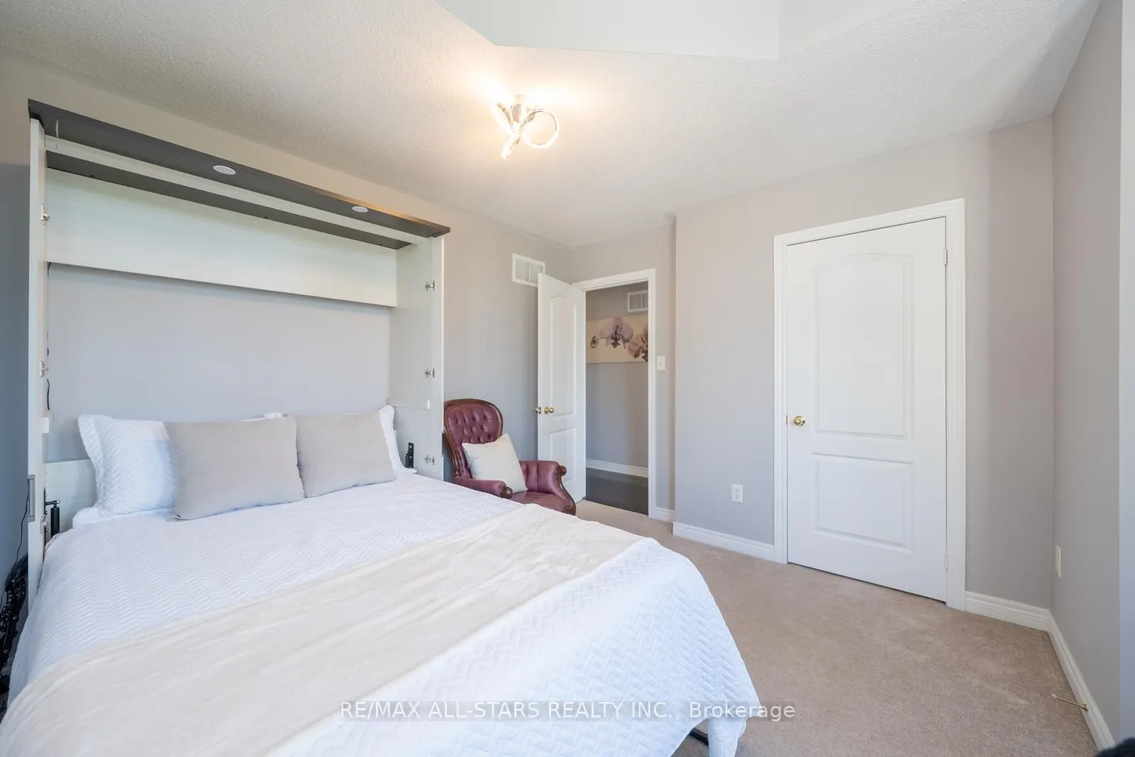 70 Isabella Garden Lane