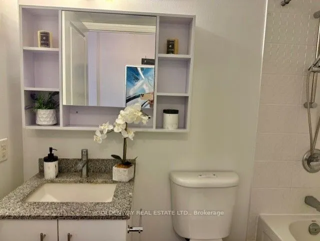 233 South Park Road, #501