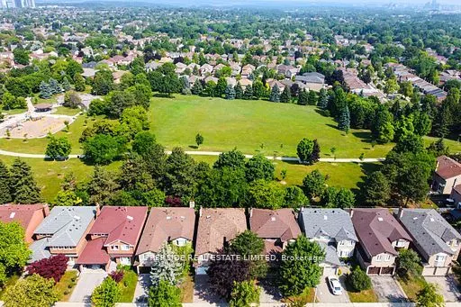 646 York Hill Boulevard