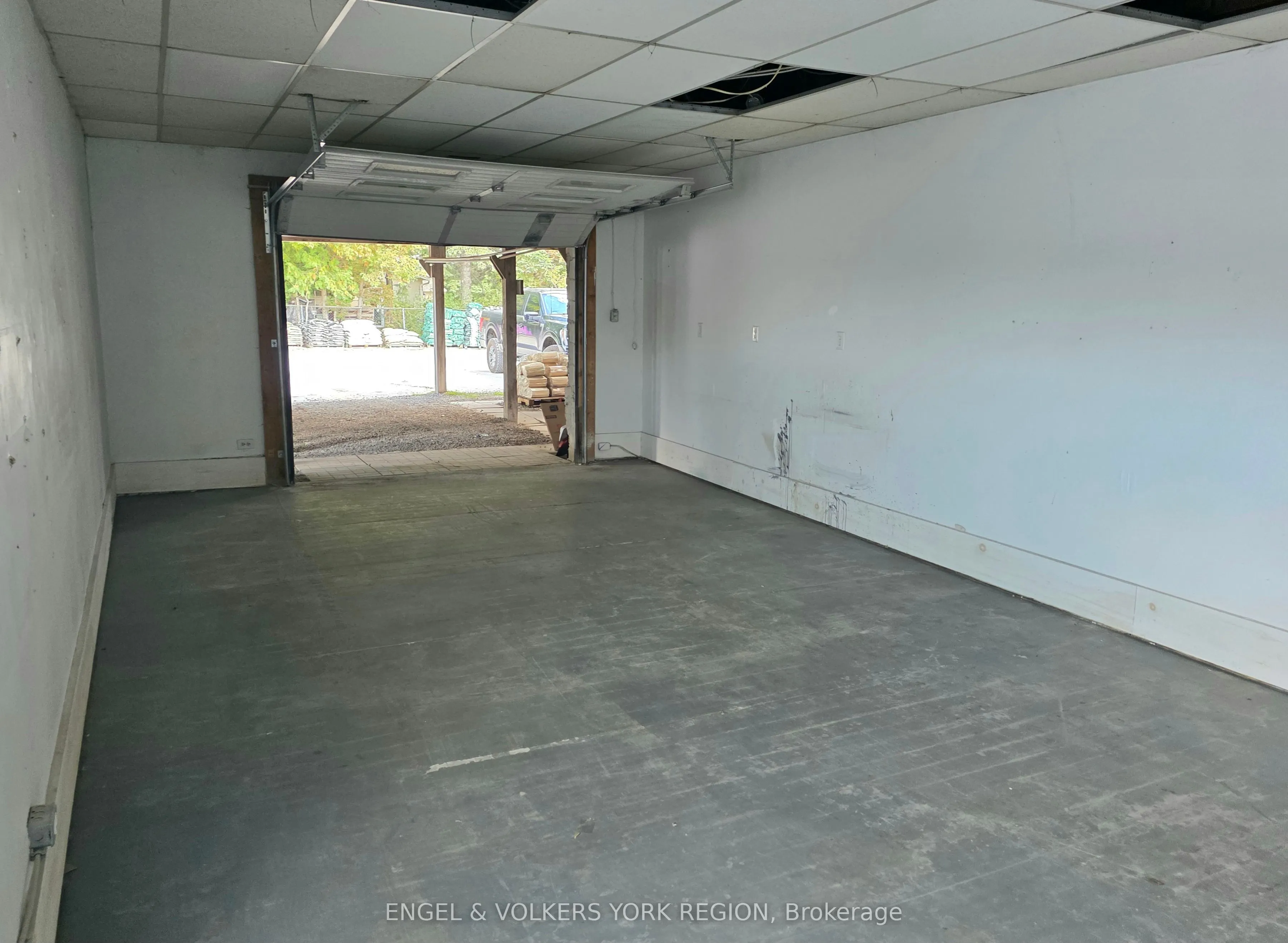 1344 Wellington Street W, ##6