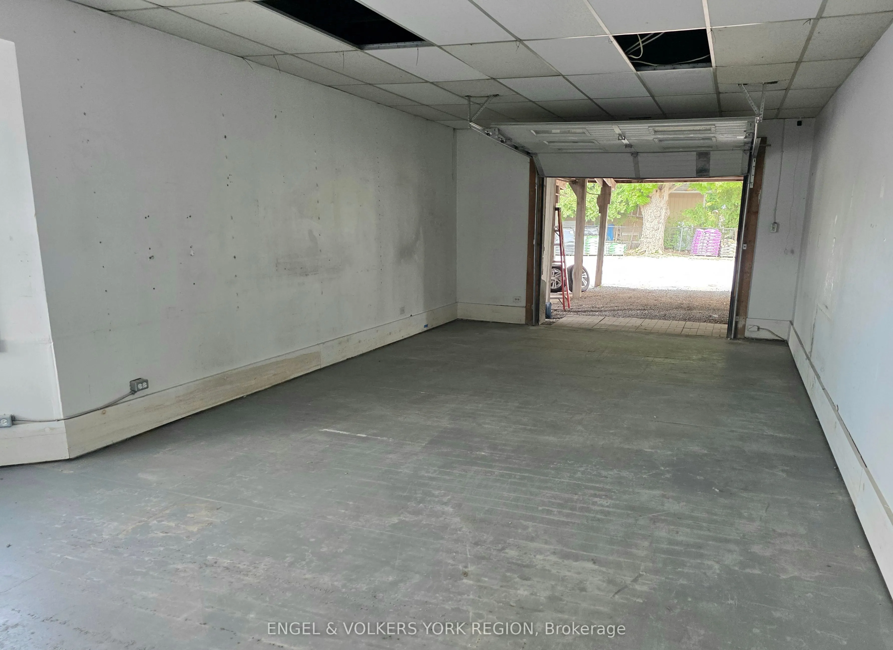 1344 Wellington Street W, ##6