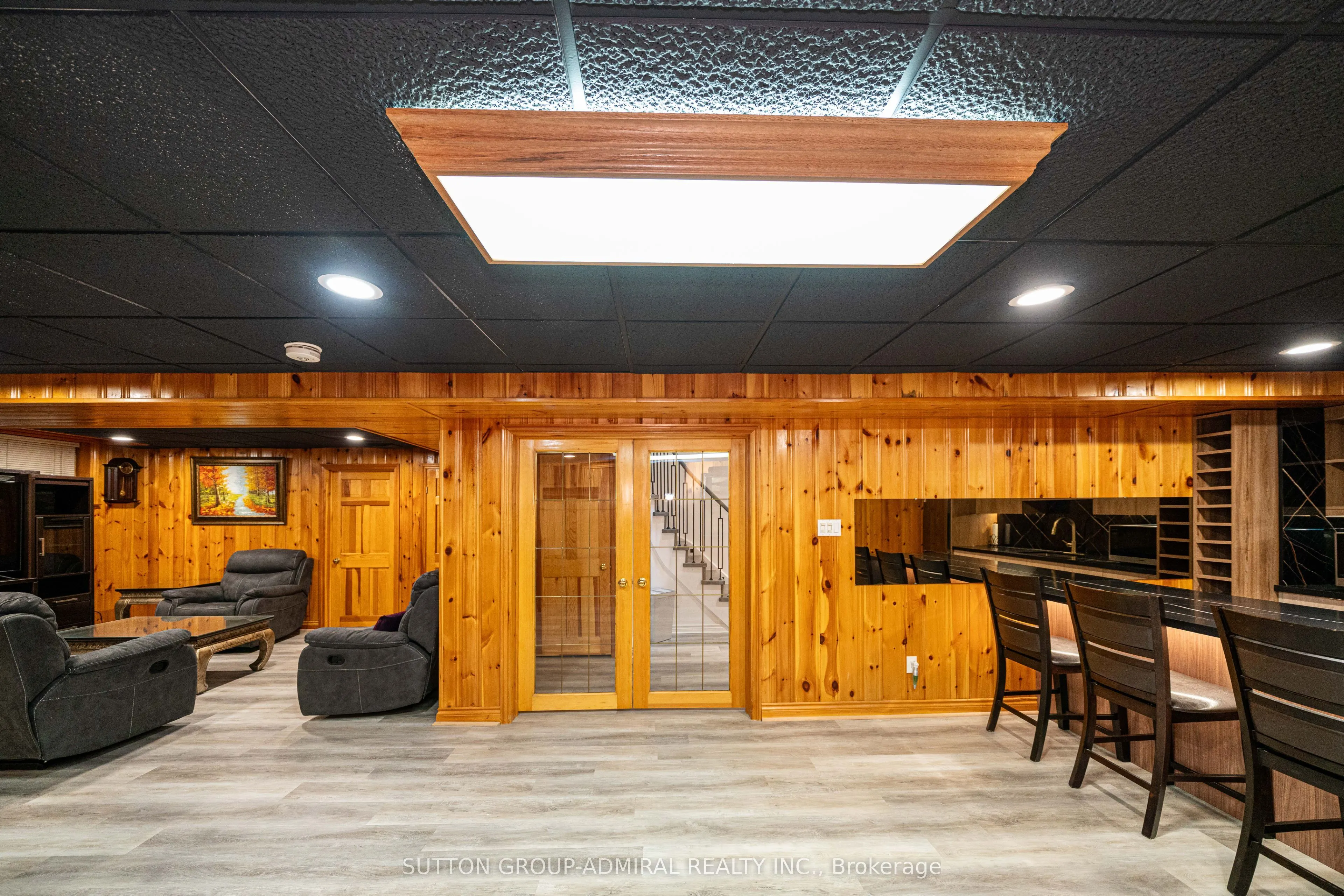 60 Maple Way