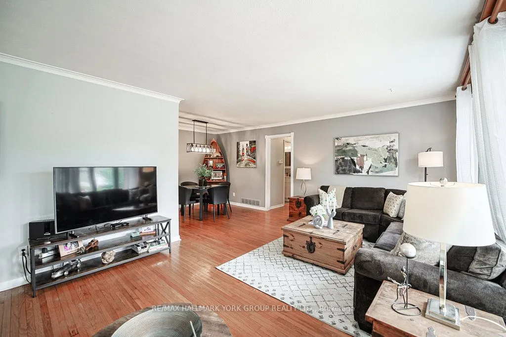 689 Sunnypoint Drive