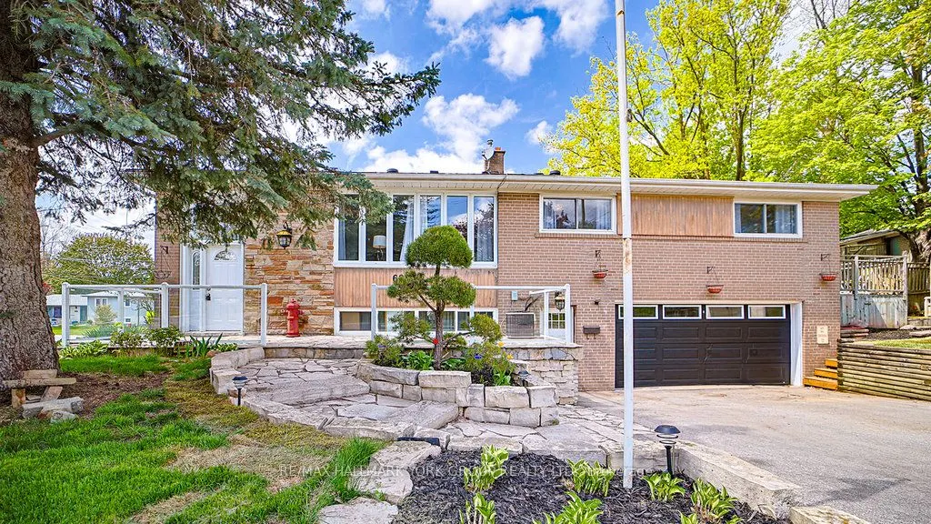 689 Sunnypoint Drive