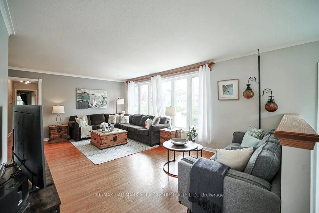 689 Sunnypoint Drive