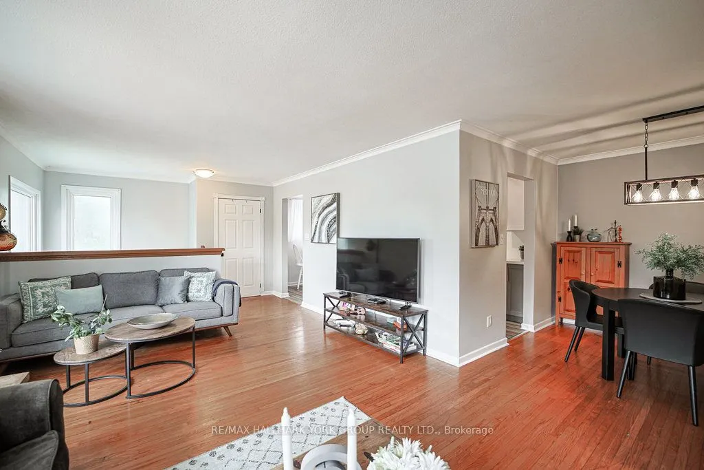 689 Sunnypoint Drive