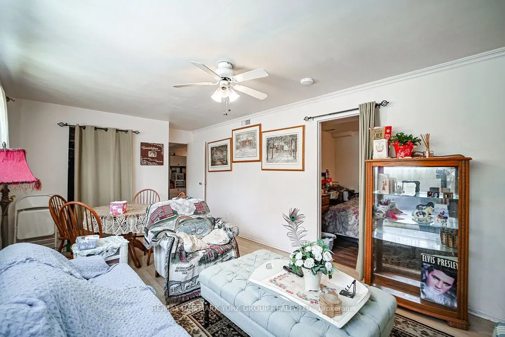 689 Sunnypoint Drive