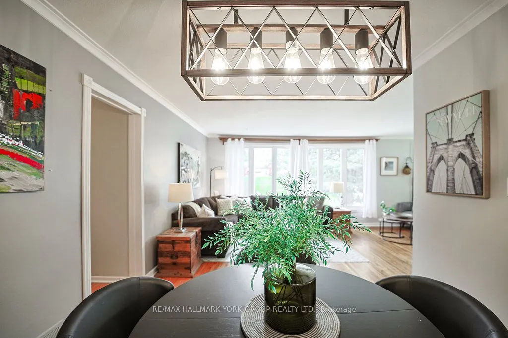 689 Sunnypoint Drive