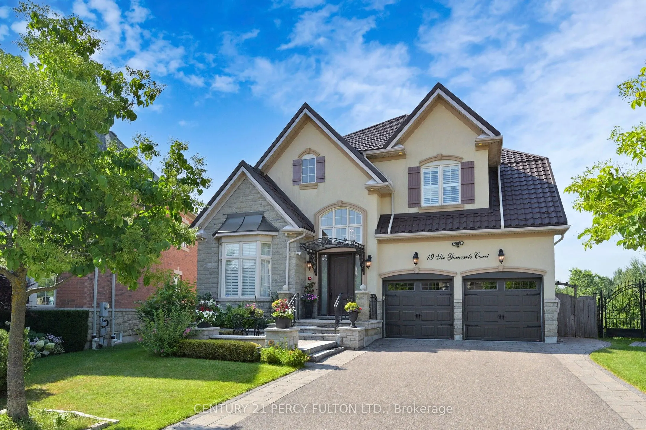 19 Sir Giancarlo Court