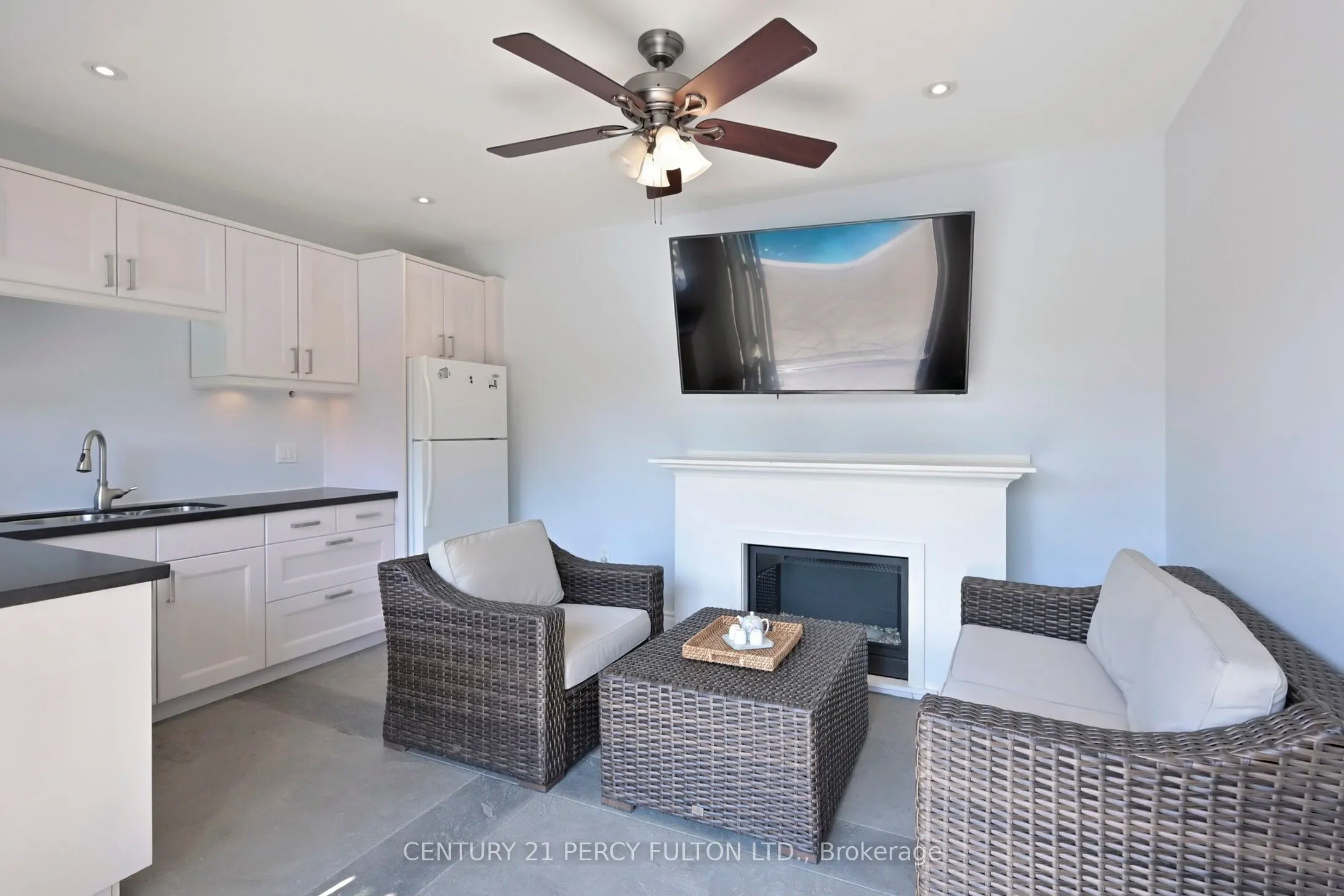 19 Sir Giancarlo Court