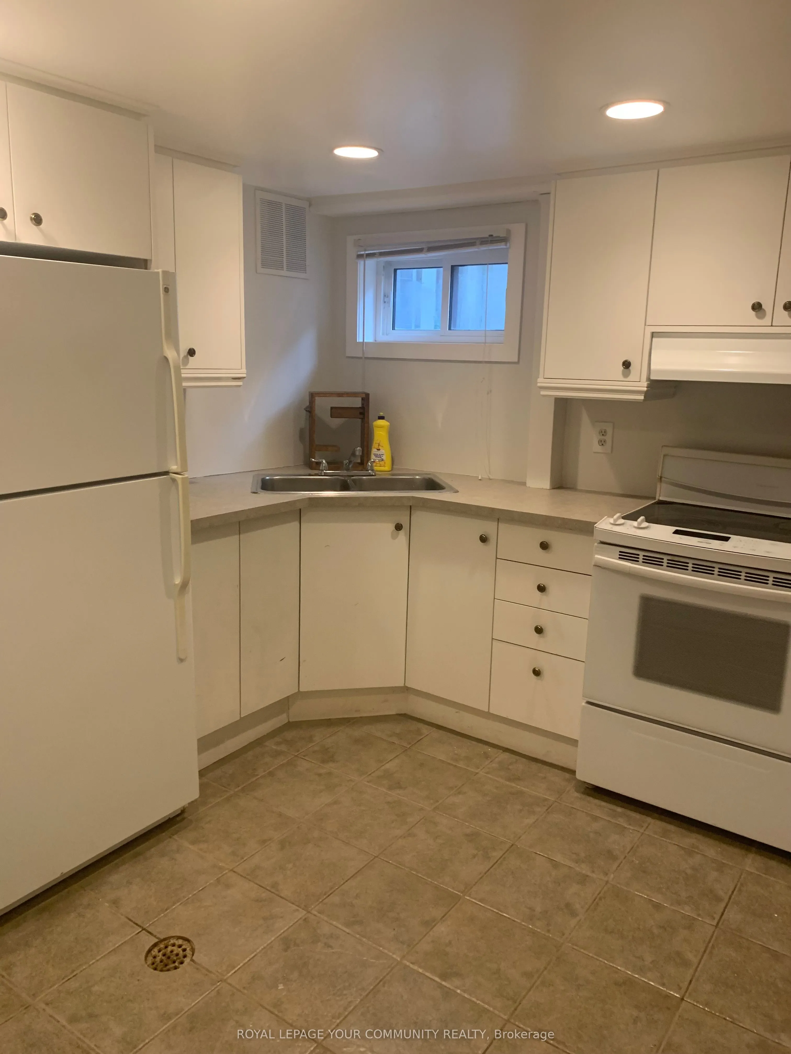 15 Holman Crescent, #Basement