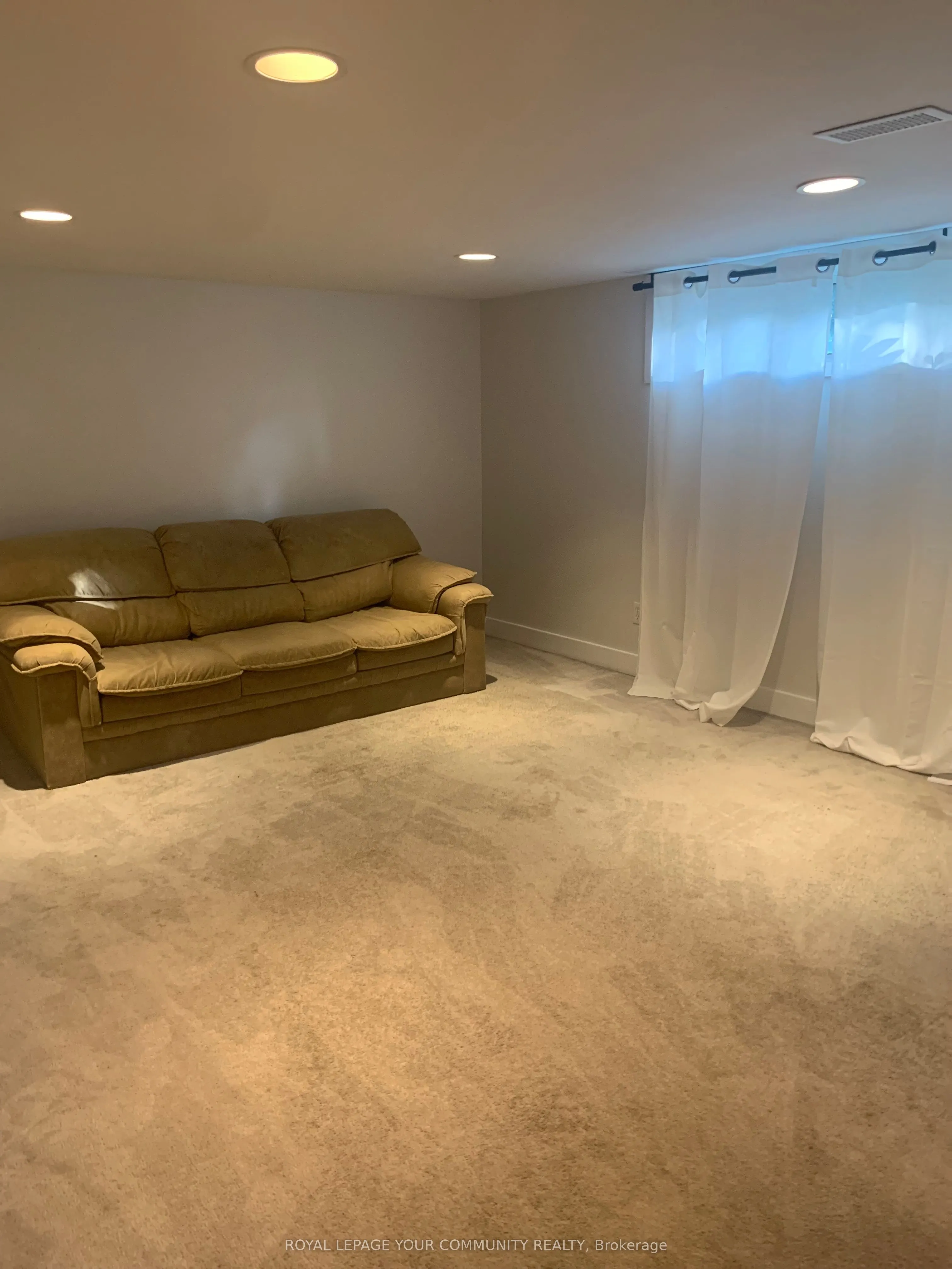 15 Holman Crescent, #Basement