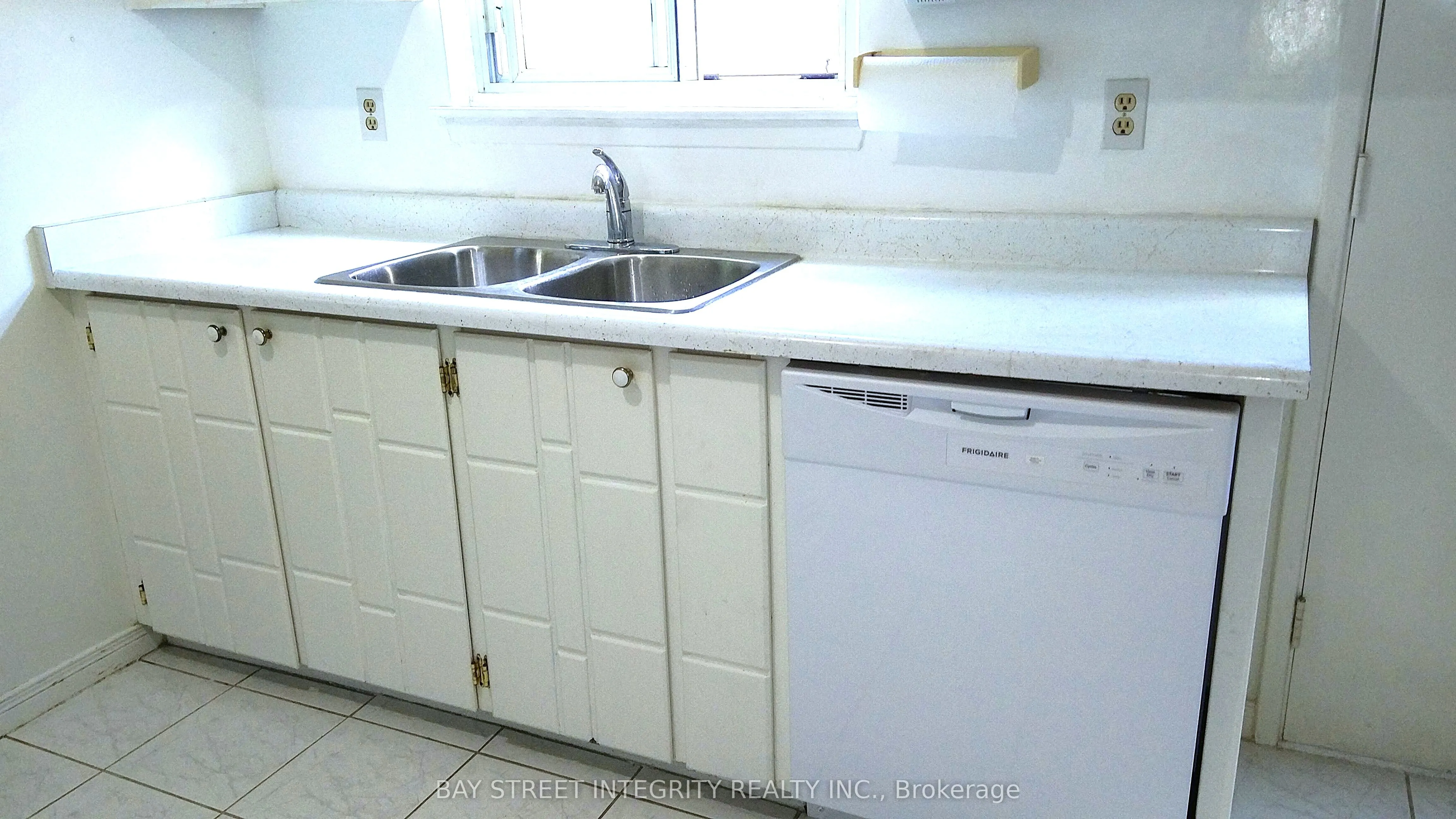 29 Snowshoe Crescent