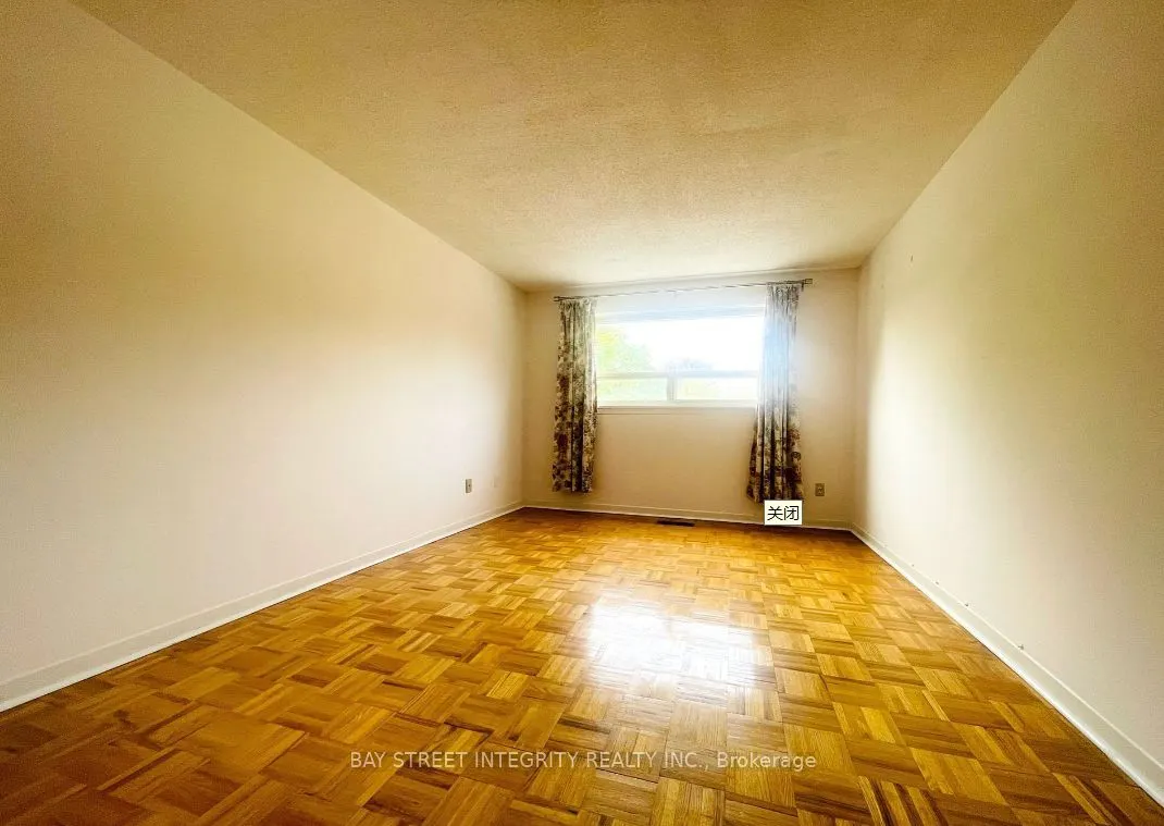 29 Snowshoe Crescent