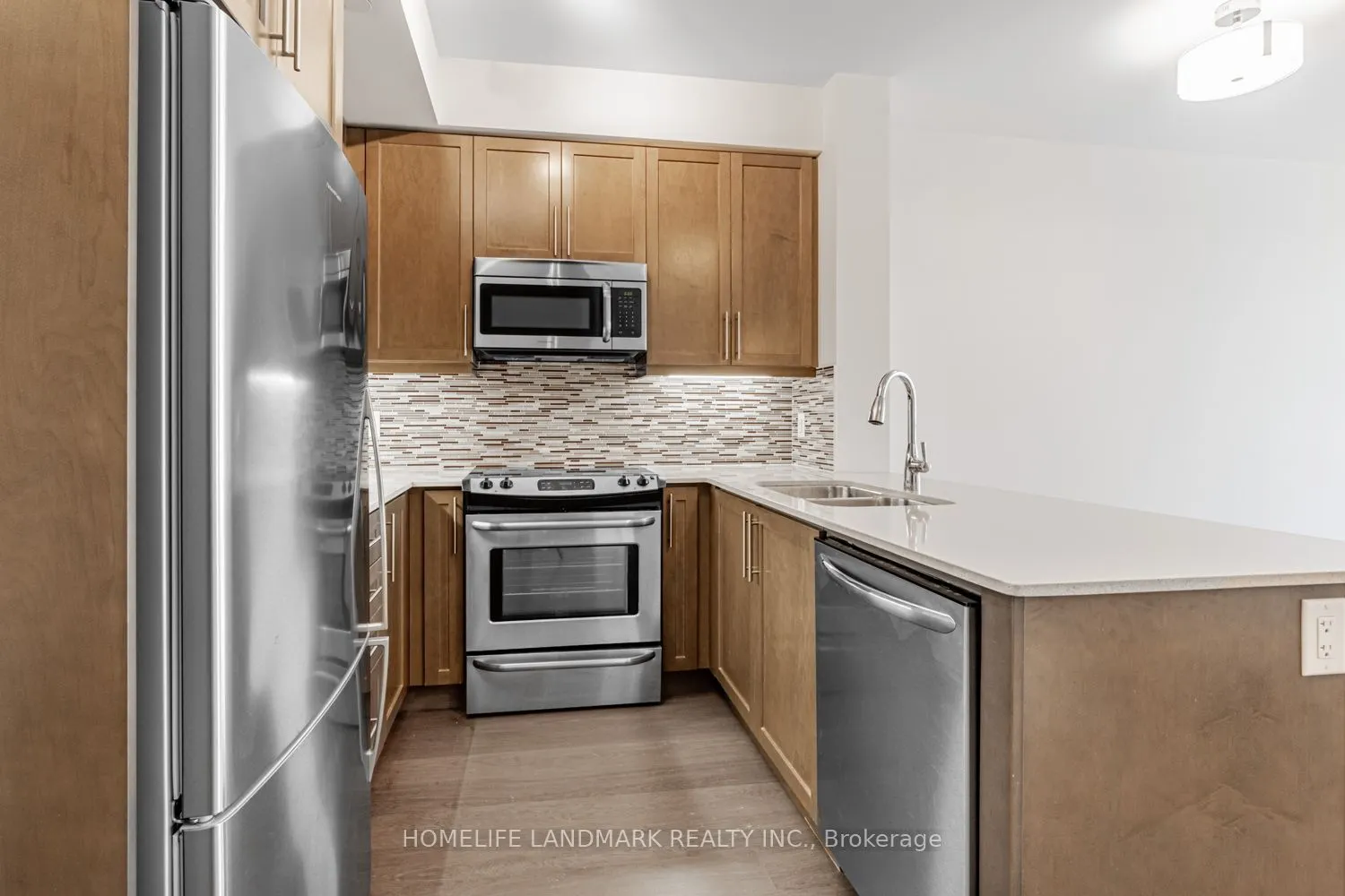 55 Oneida Crescent, #1606
