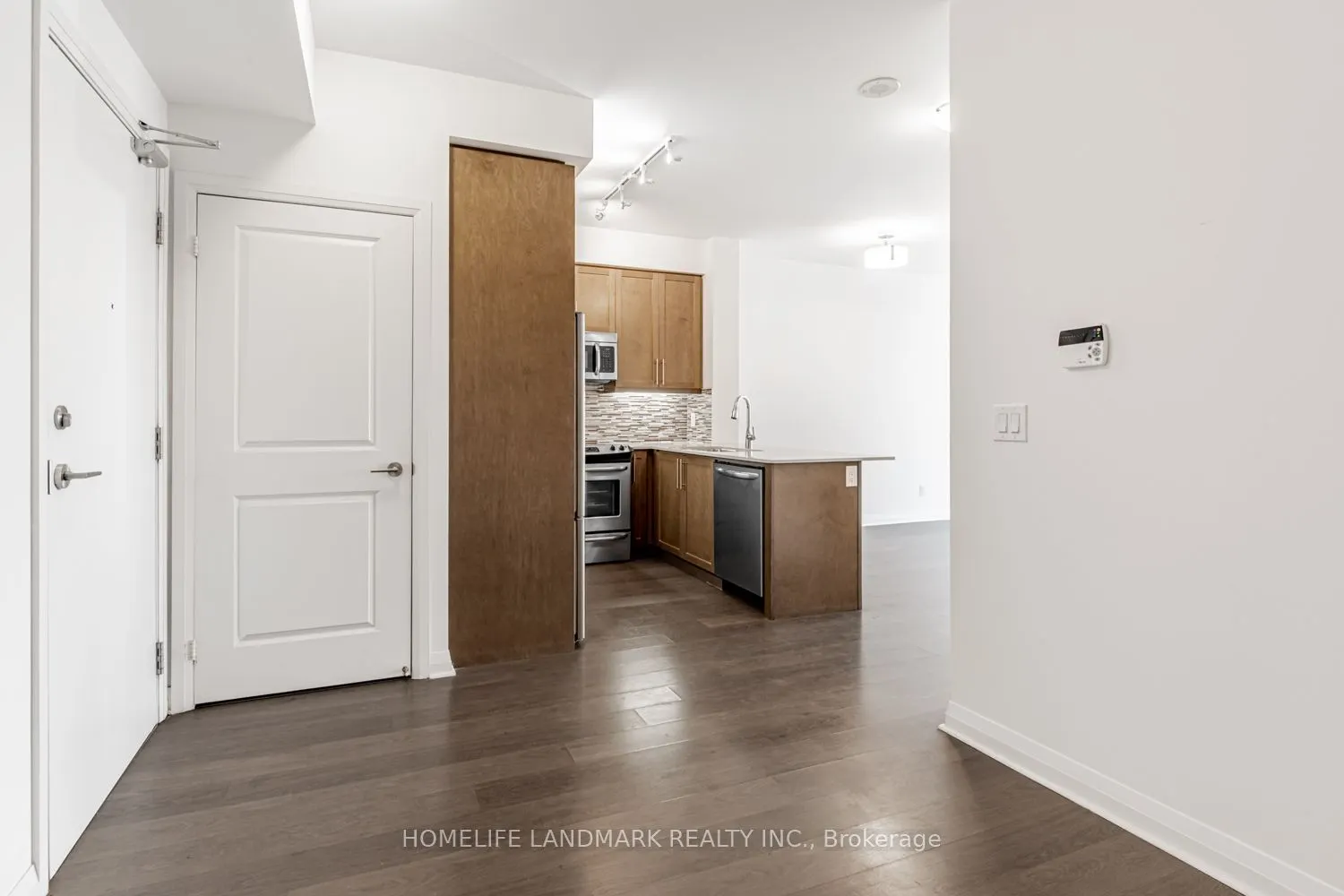 55 Oneida Crescent, #1606