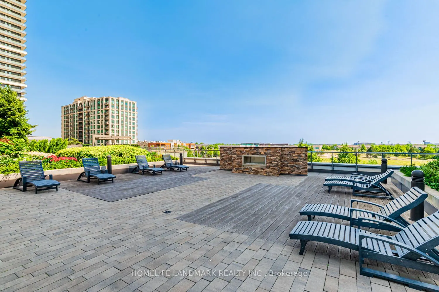 55 Oneida Crescent, #1606