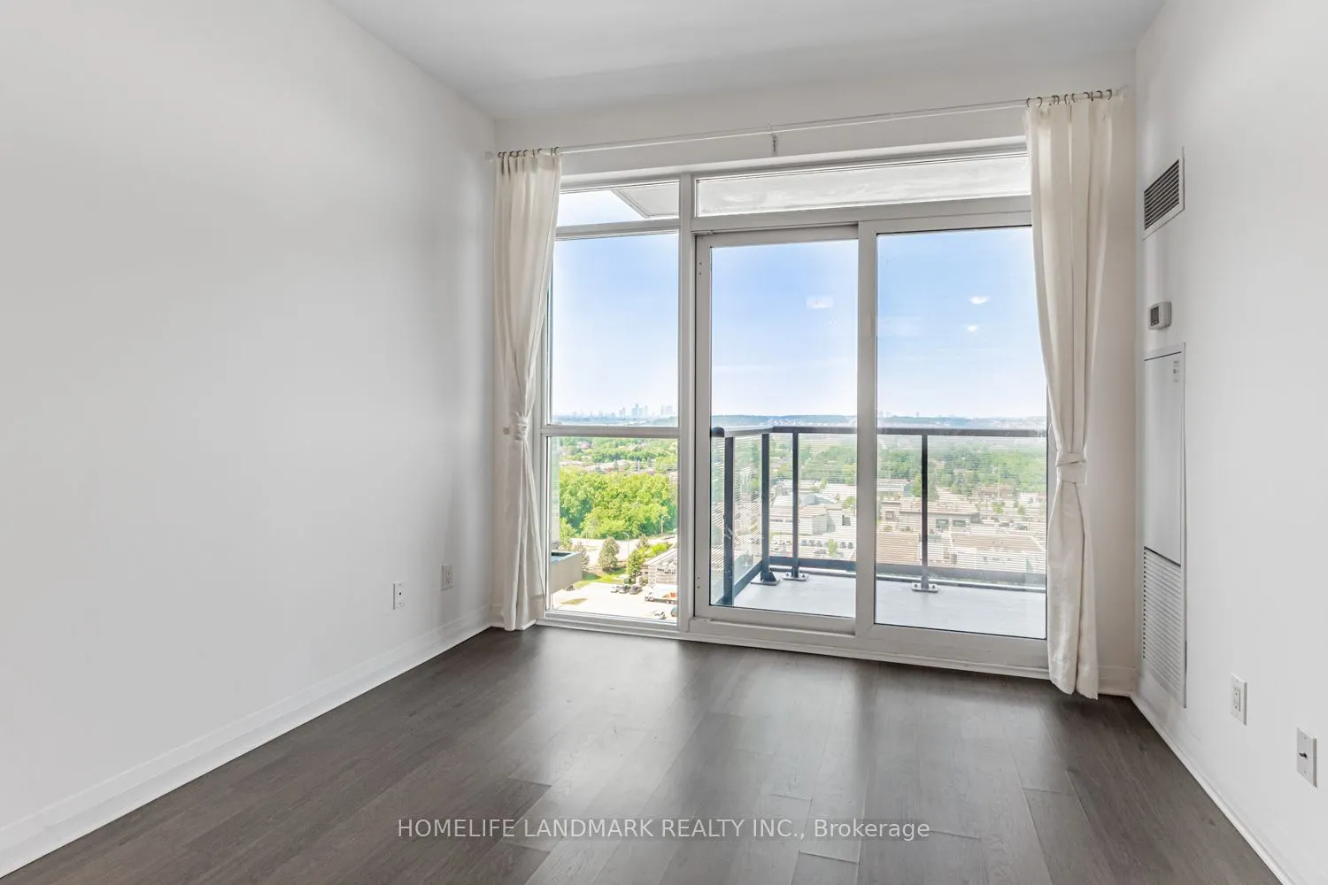 55 Oneida Crescent, #1606