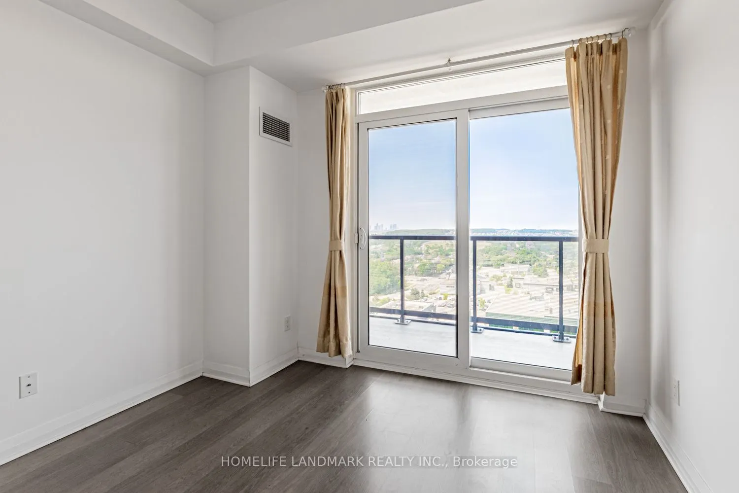 55 Oneida Crescent, #1606