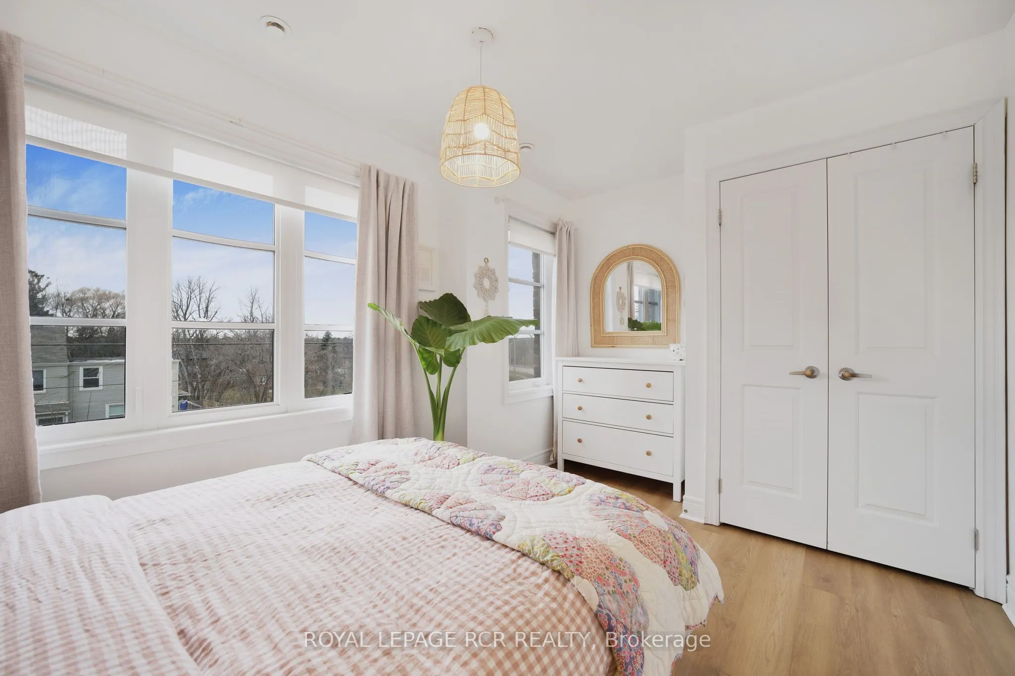 8343 Kipling Avenue, #6