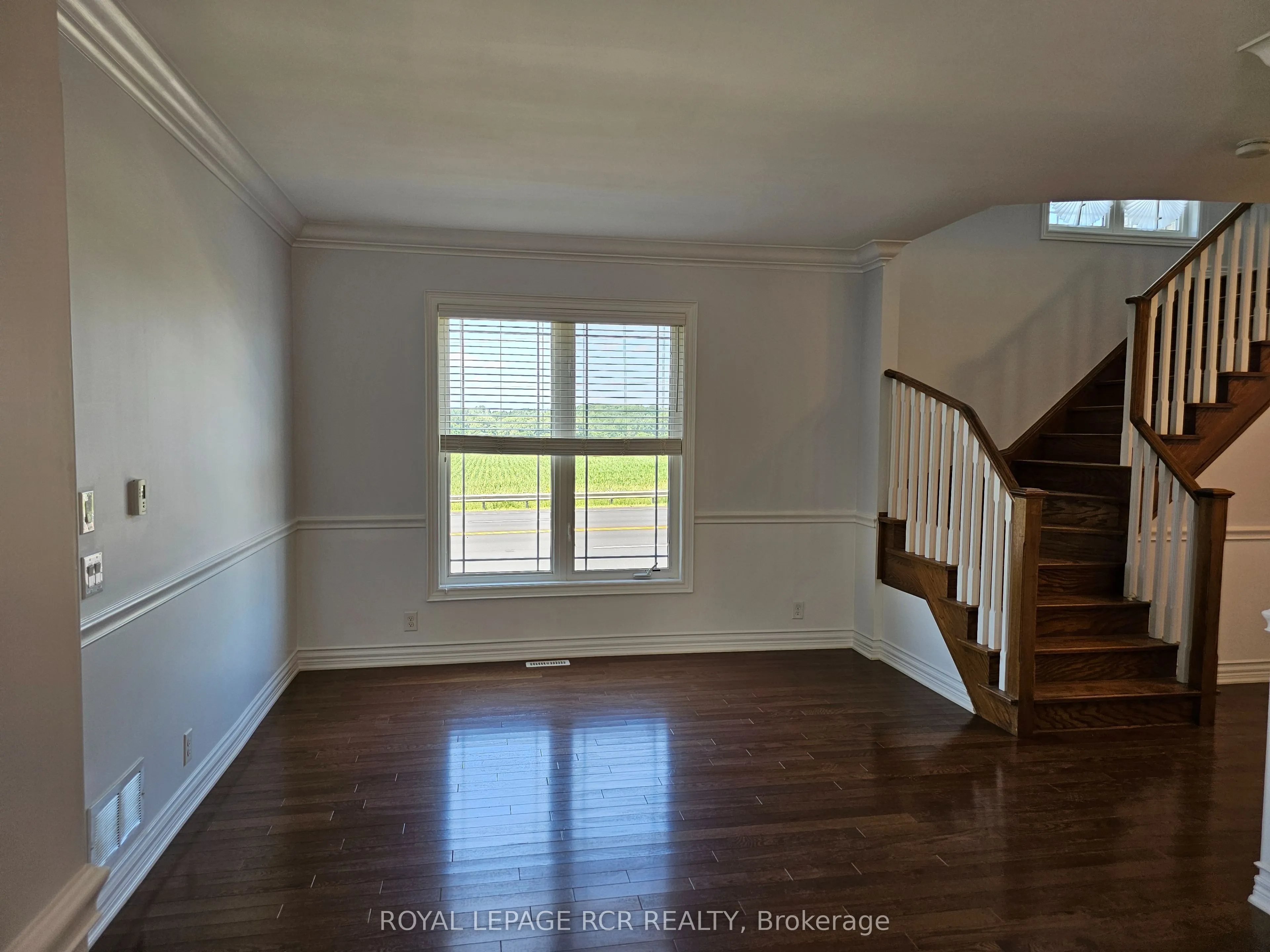 40 Thatcher Crescent