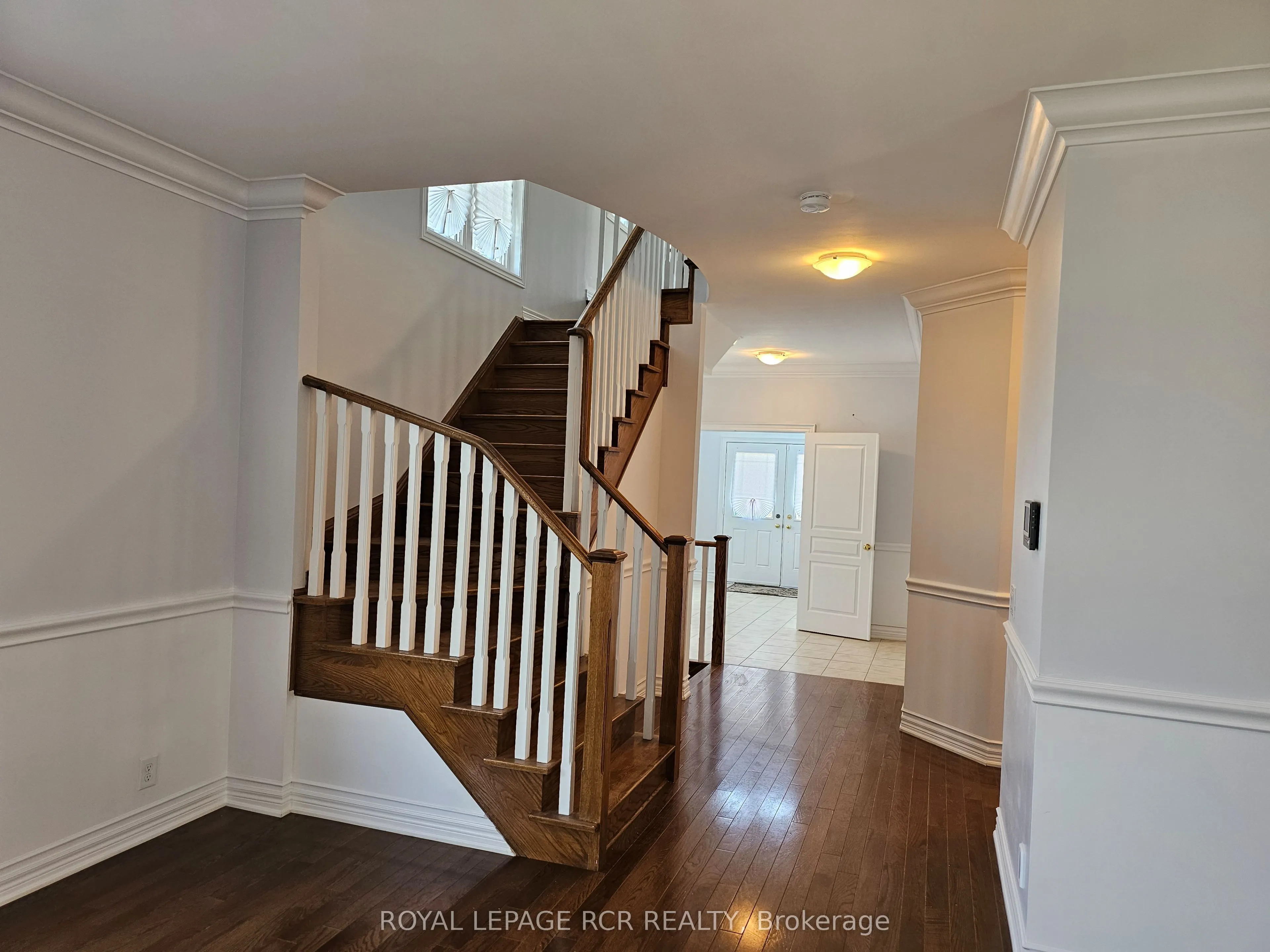 40 Thatcher Crescent