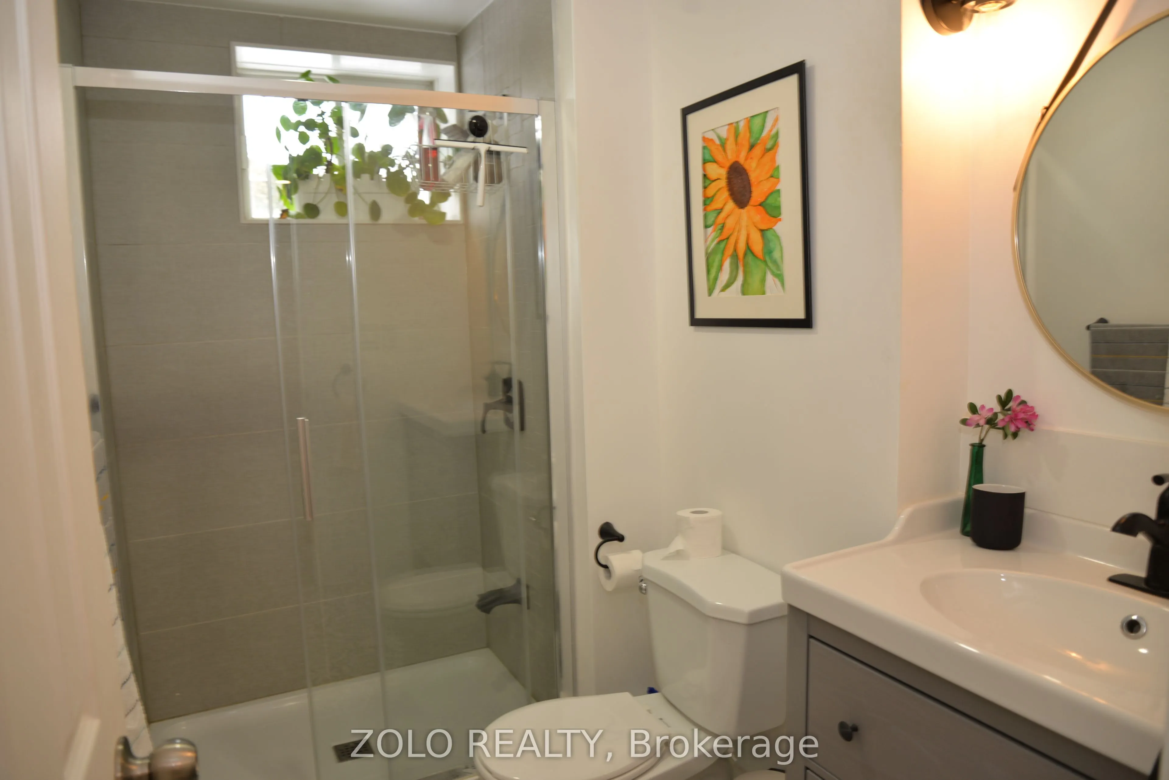 32 Amberview Drive, #lower