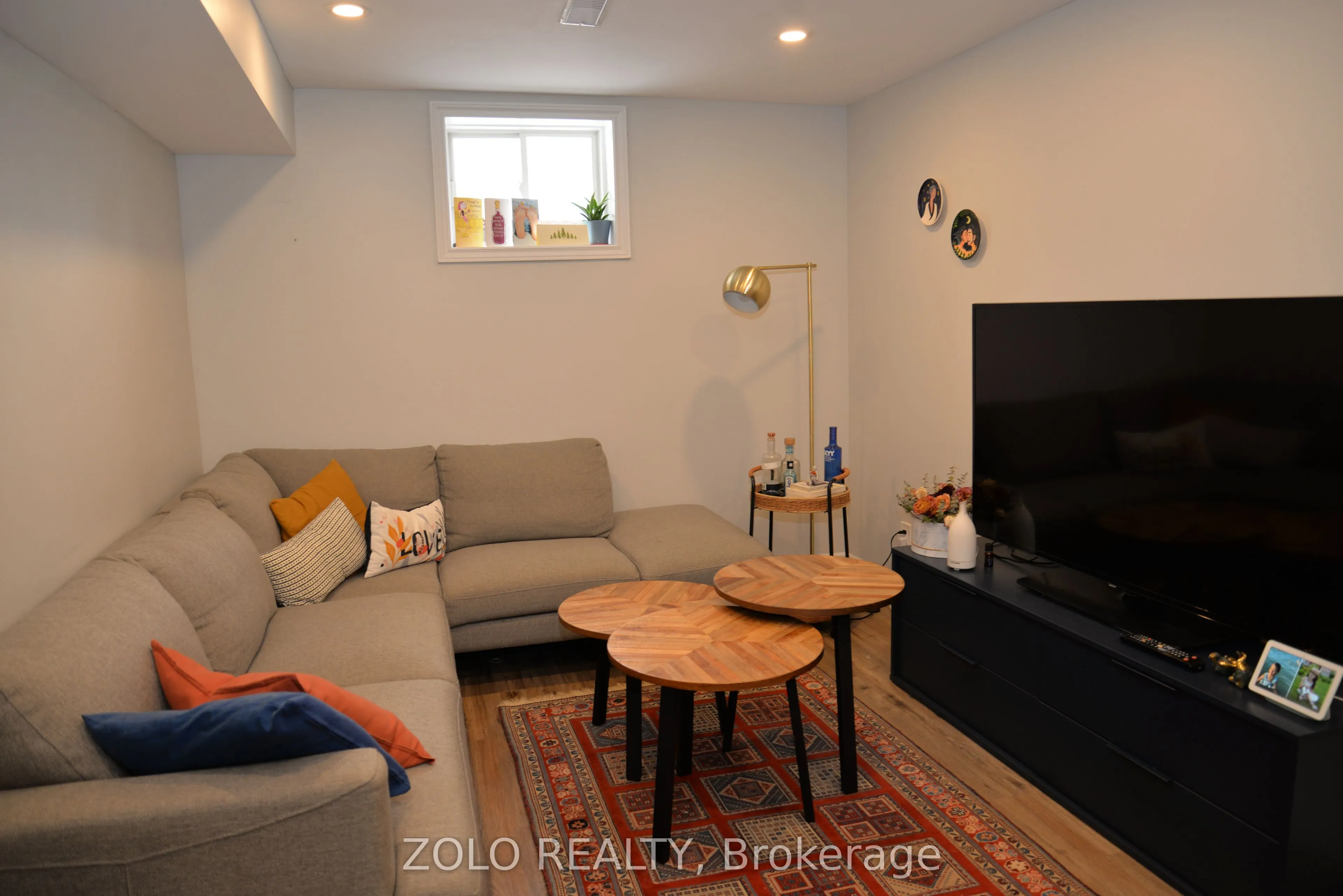 32 Amberview Drive, #lower