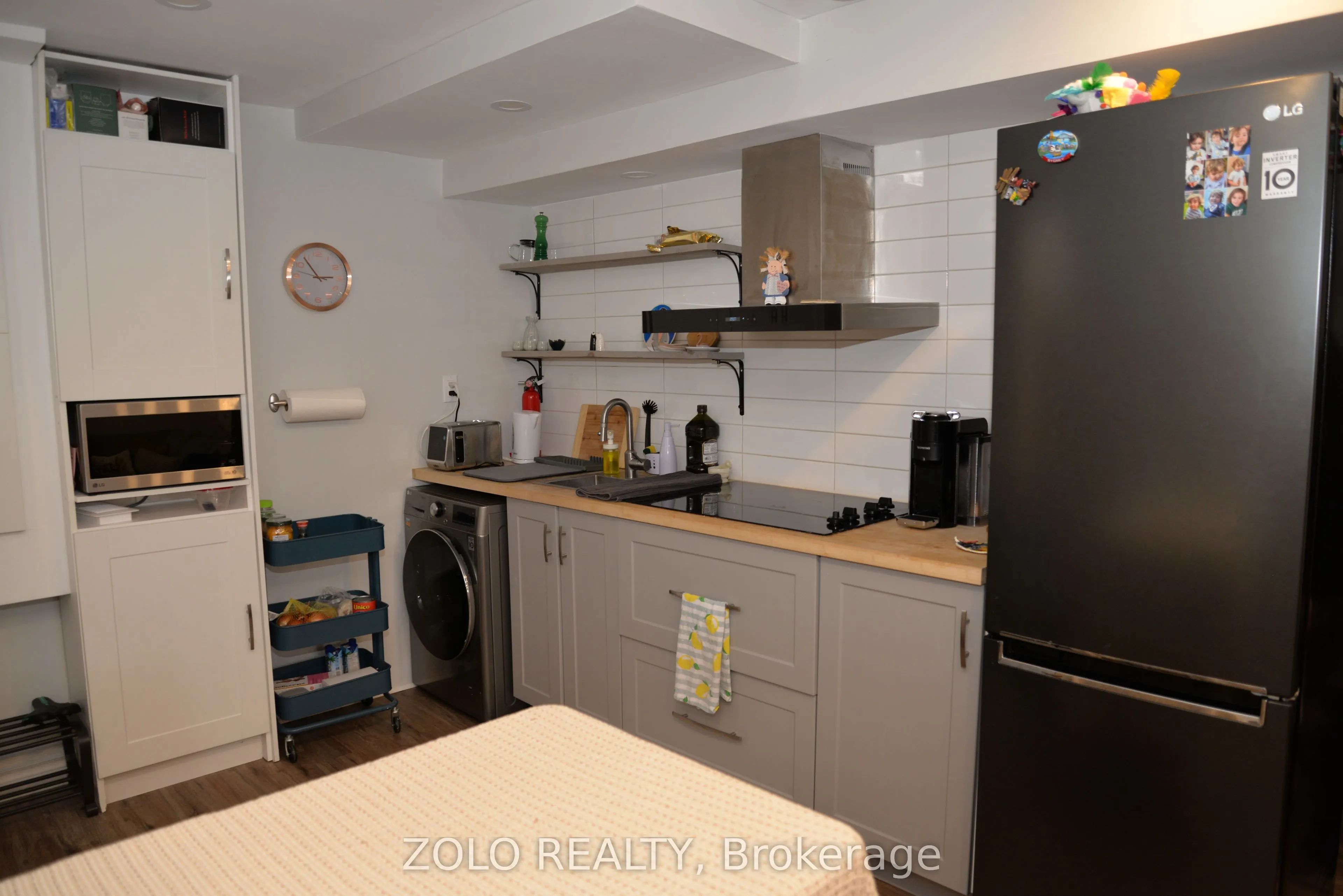 32 Amberview Drive, #lower