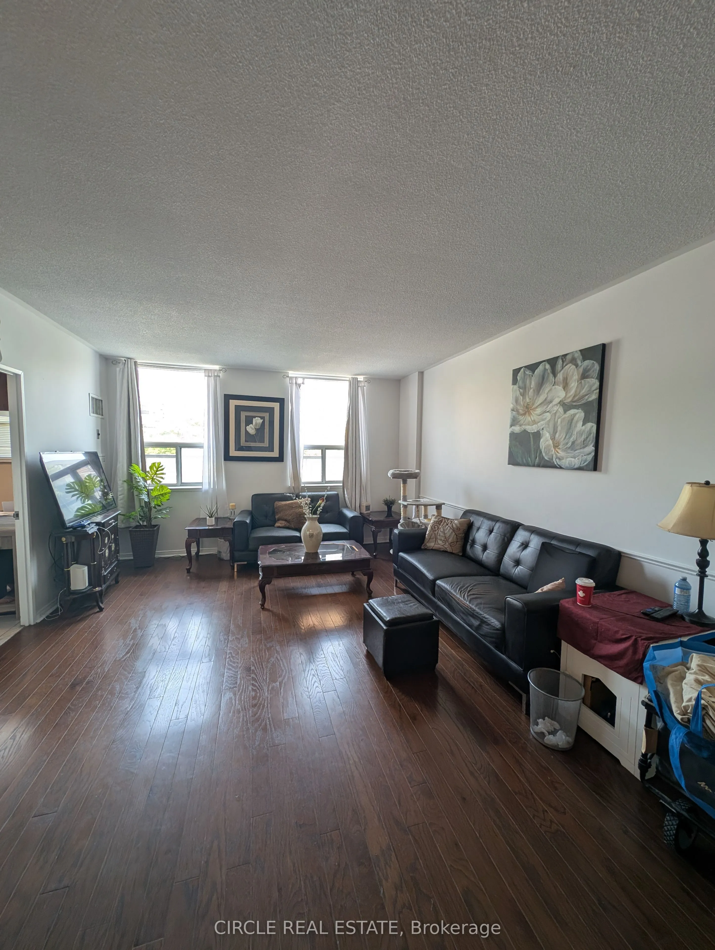 7398 Yonge Street, #112