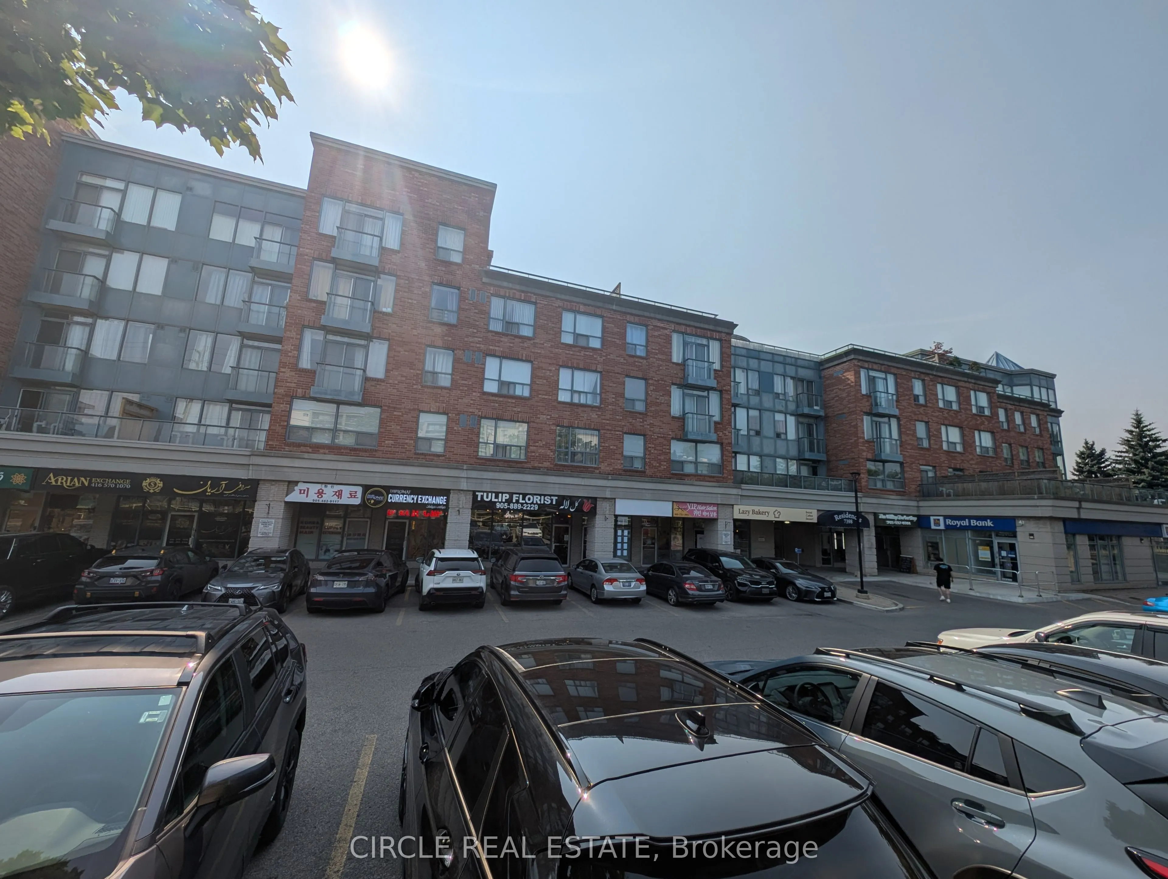7398 Yonge Street, #112