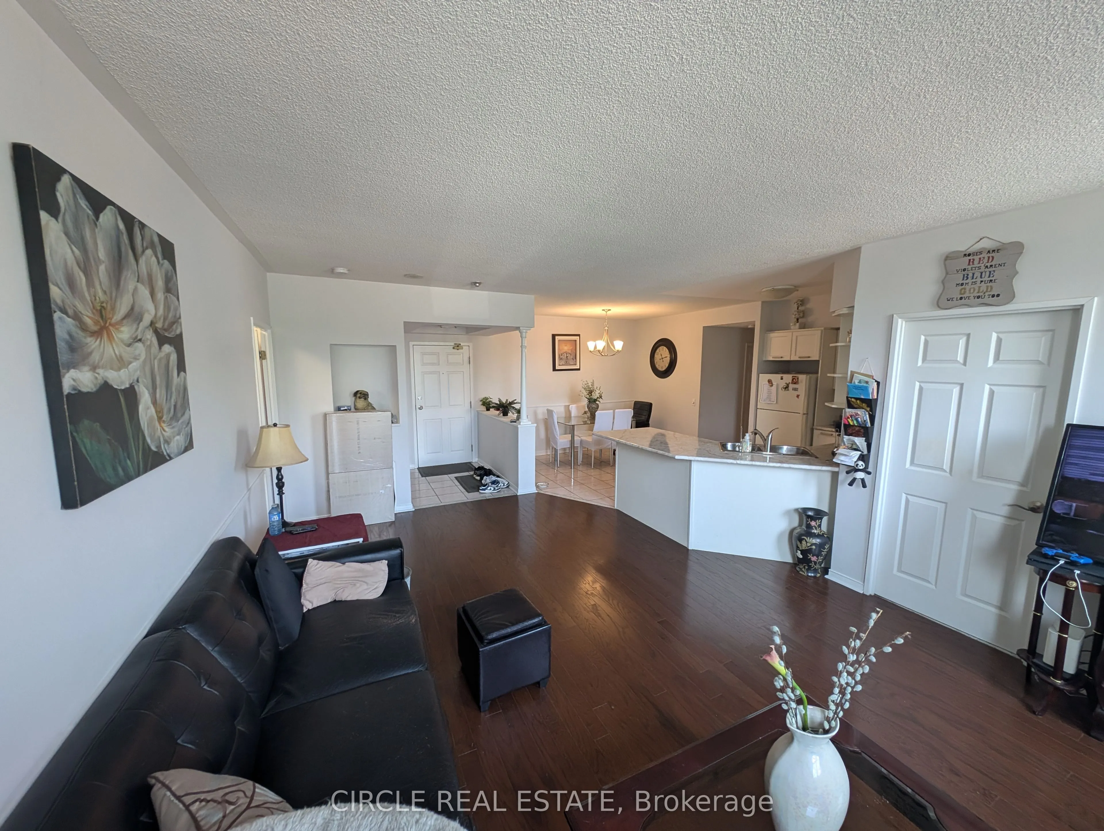 7398 Yonge Street, #112