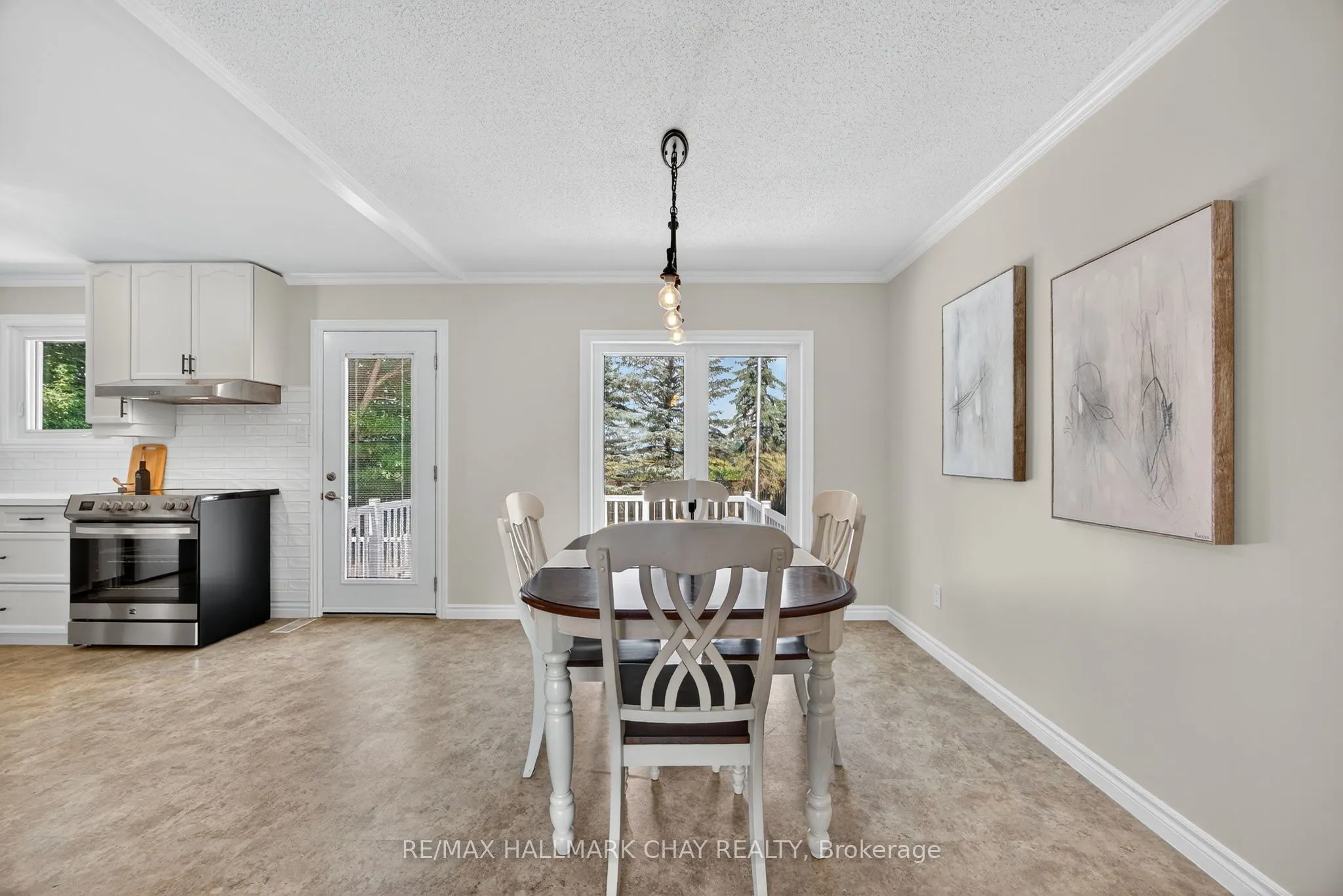 206 North Ridge Road